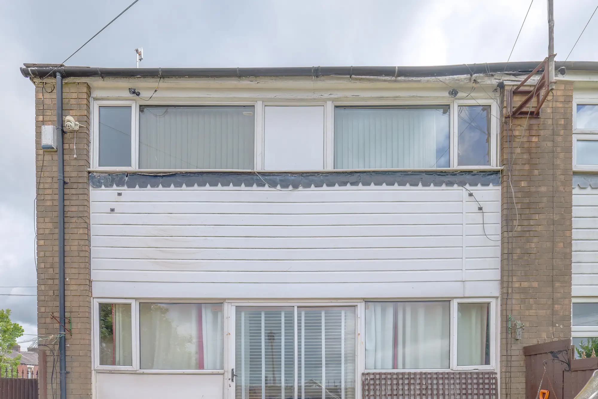 property photo 1 of 31