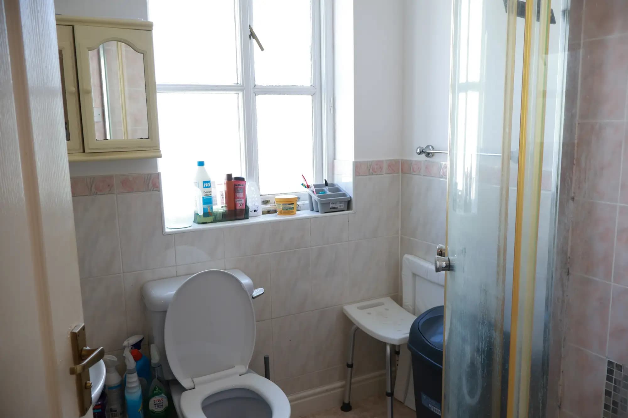 property photo 8 of 16