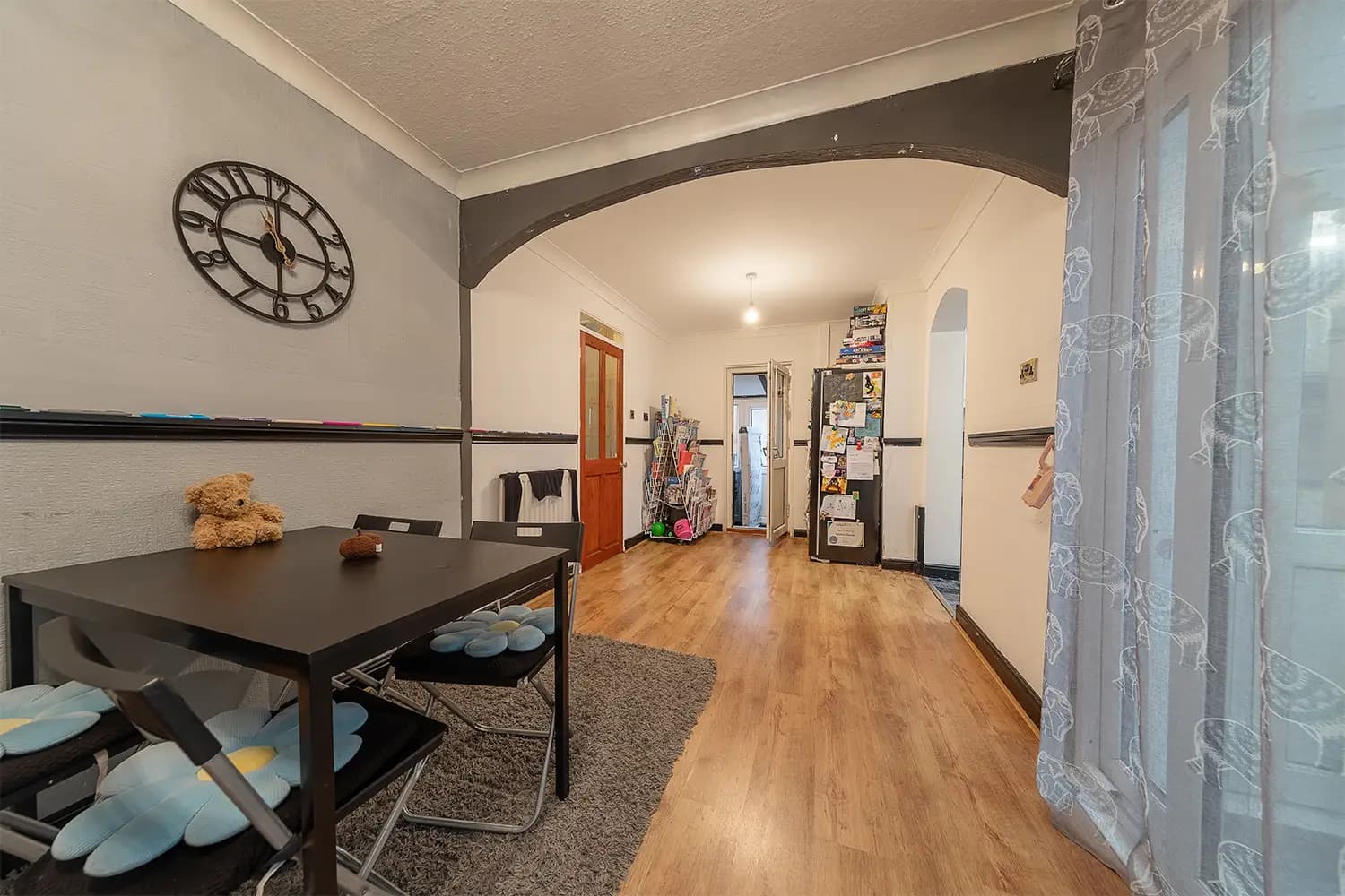 property photo 9 of 40