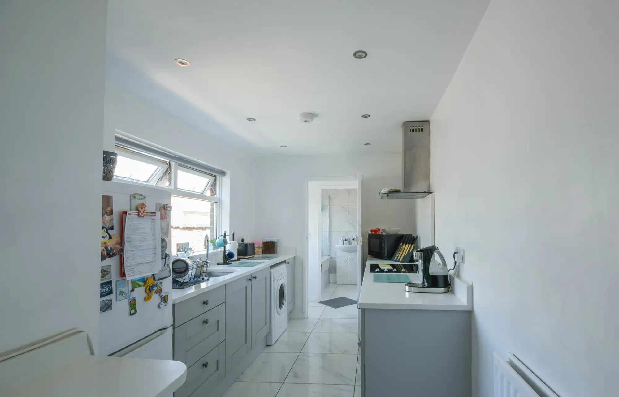 property photo 5 of 14