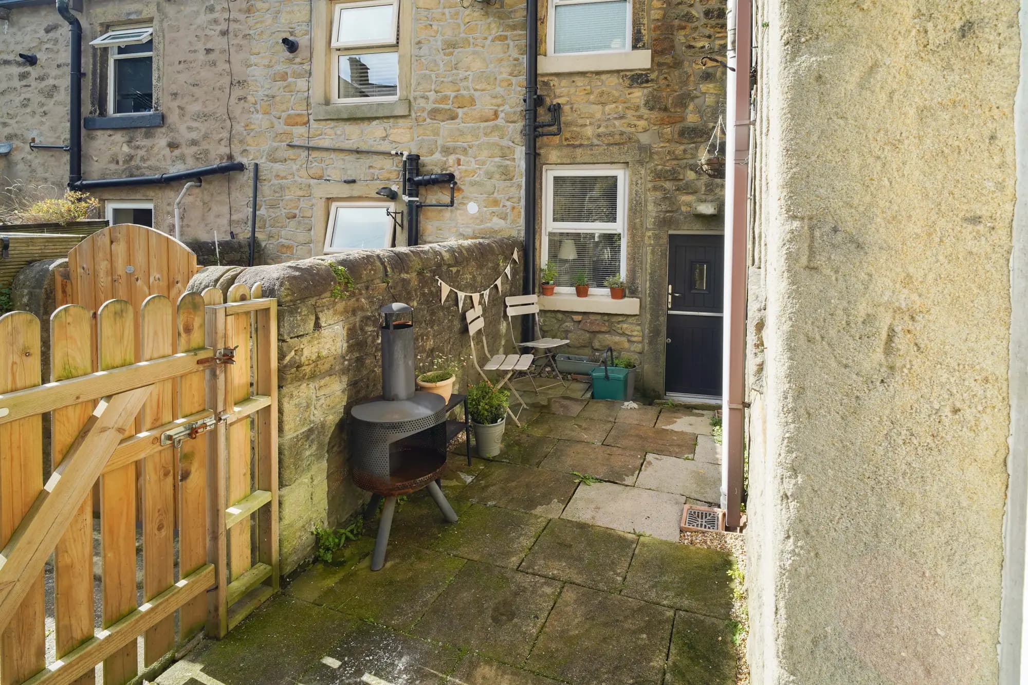 property photo 16 of 17