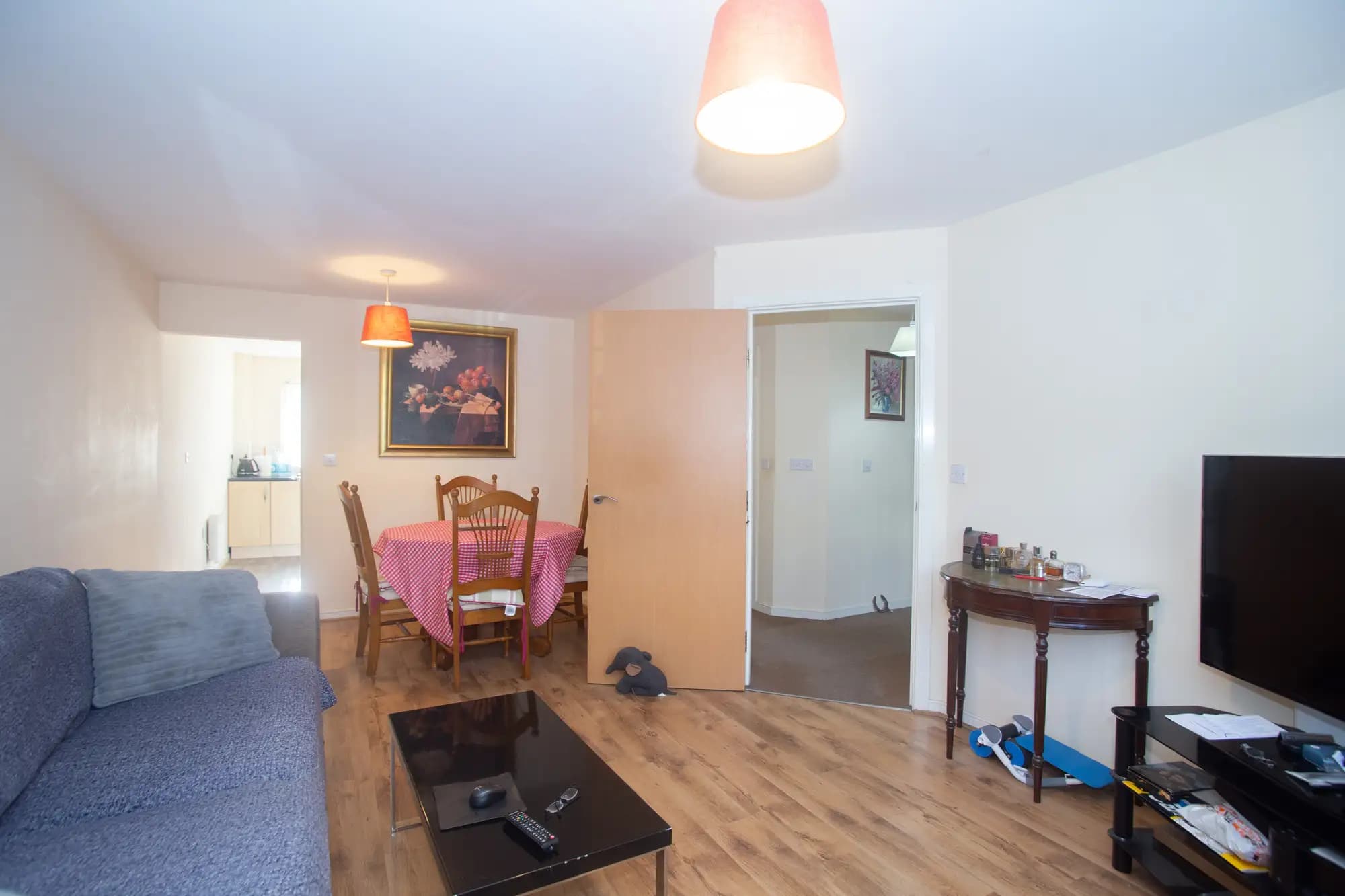 property photo 4 of 15