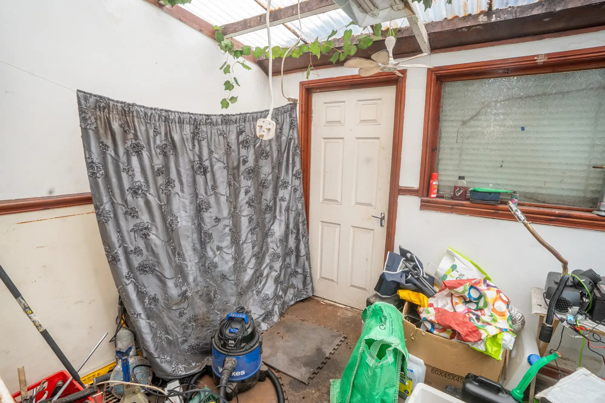 property photo 25 of 29