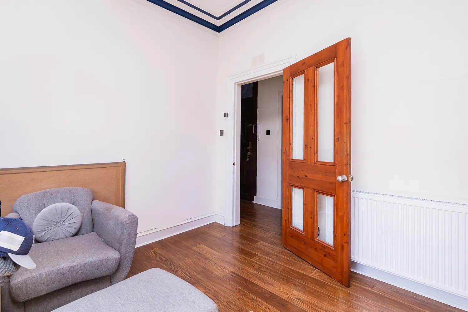 property photo 4 of 16