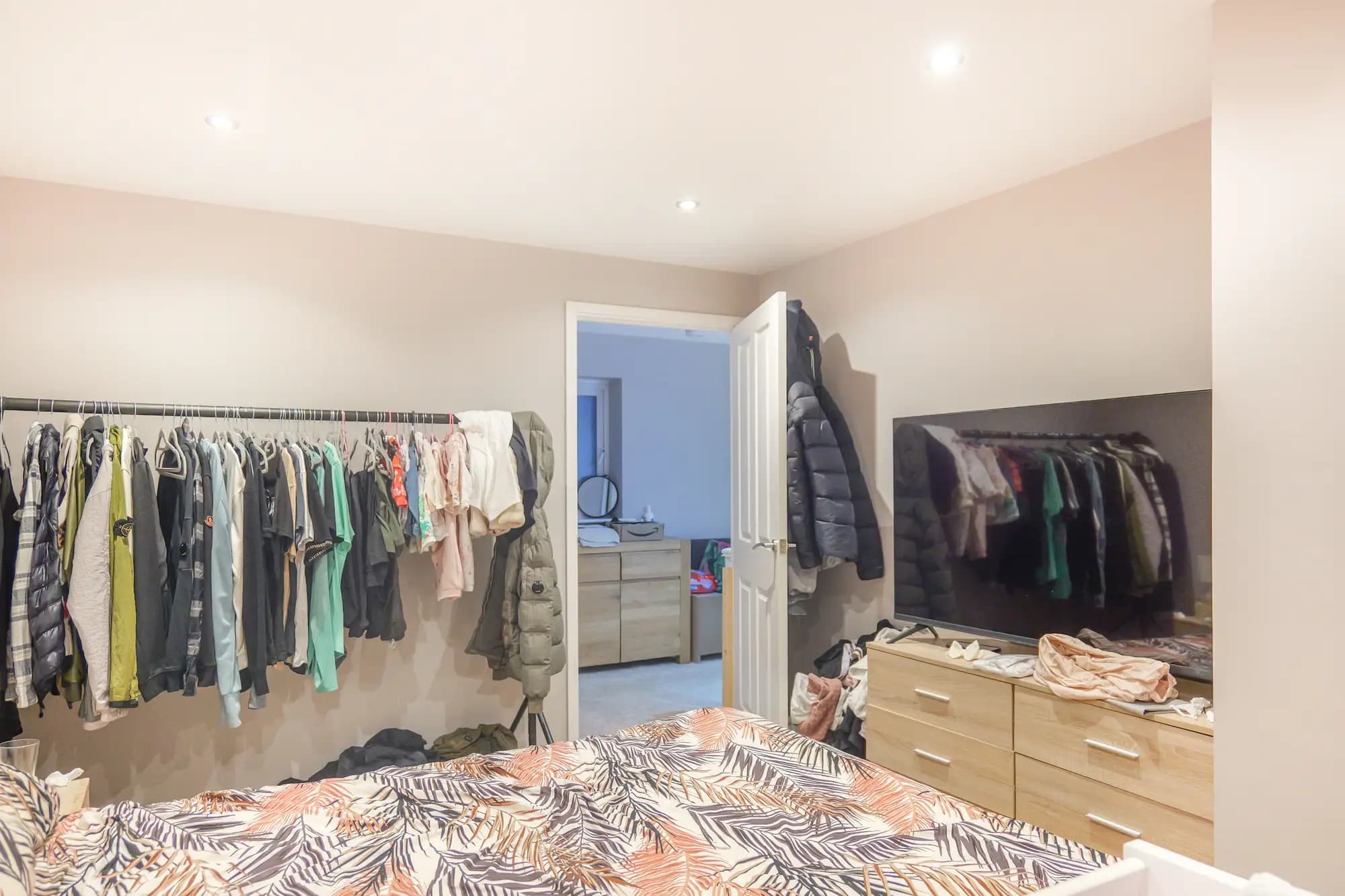 property photo 9 of 19