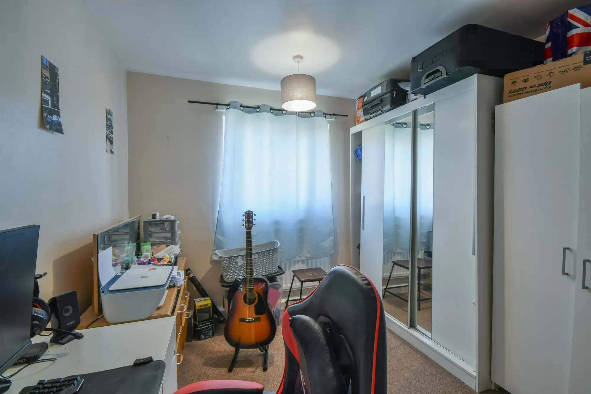 property photo 11 of 16