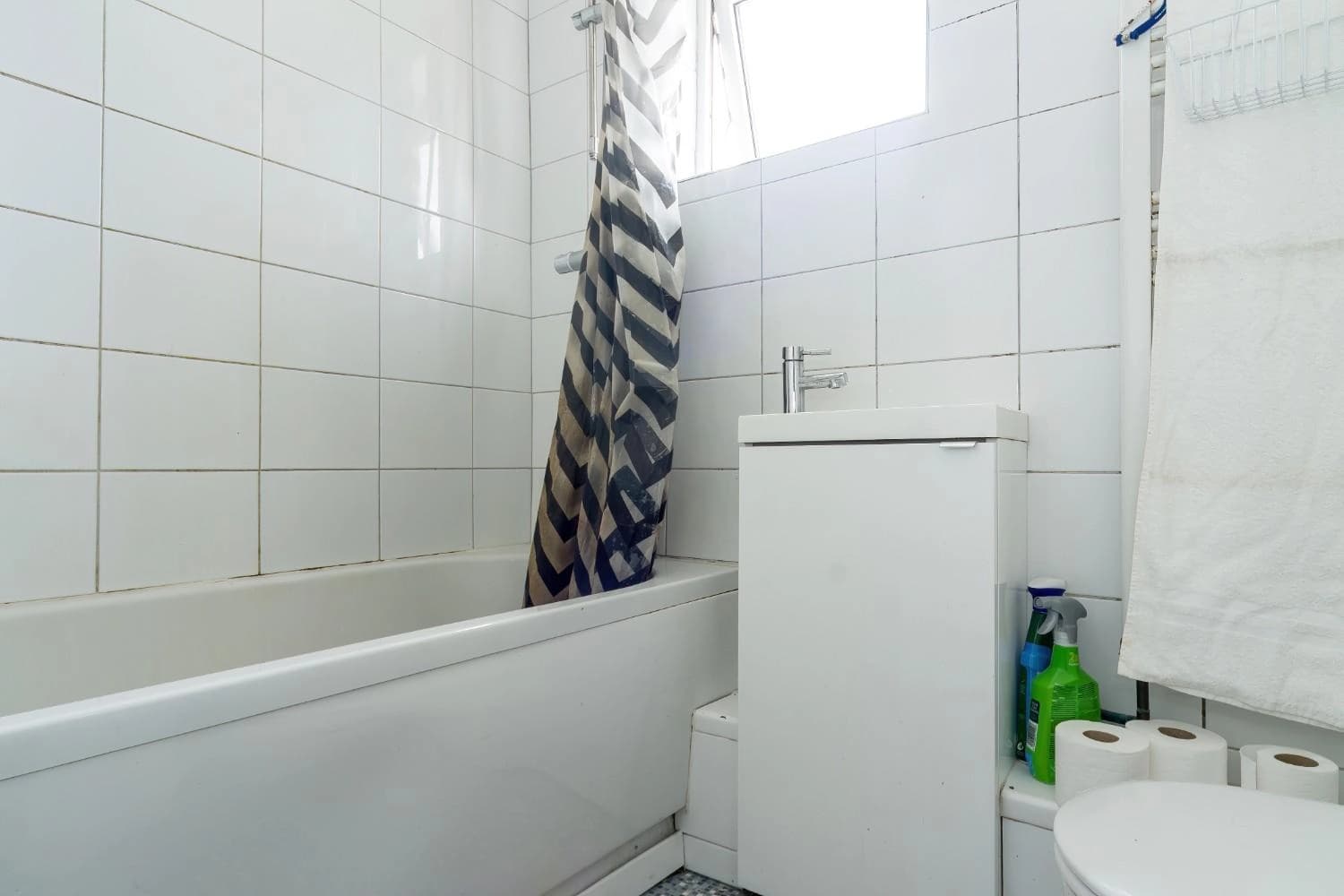 property photo 10 of 34