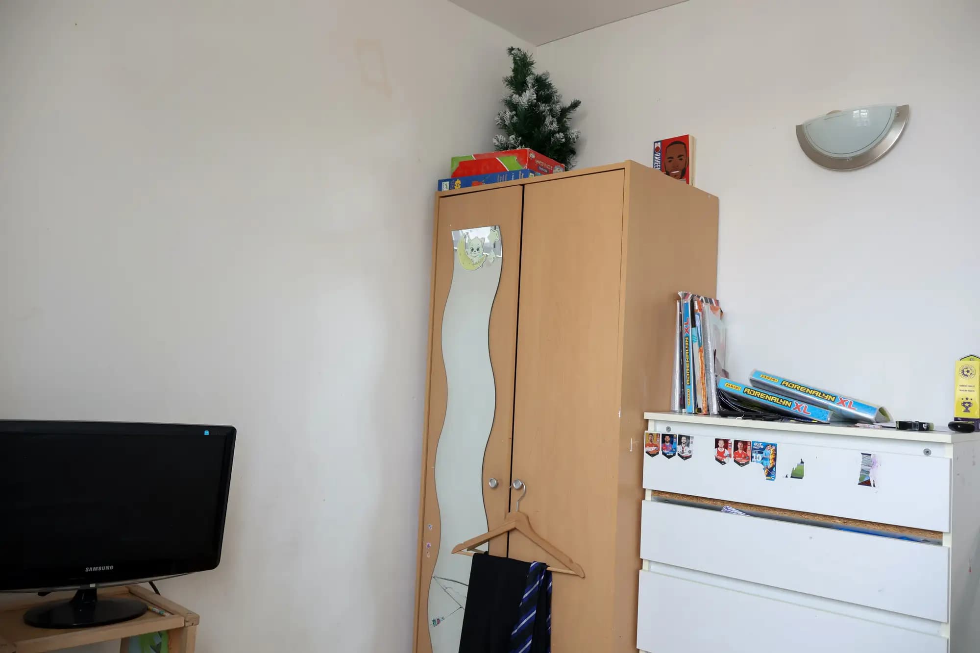 property photo 13 of 20