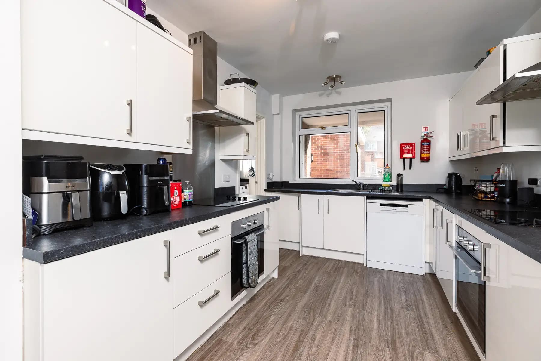 property photo 5 of 21