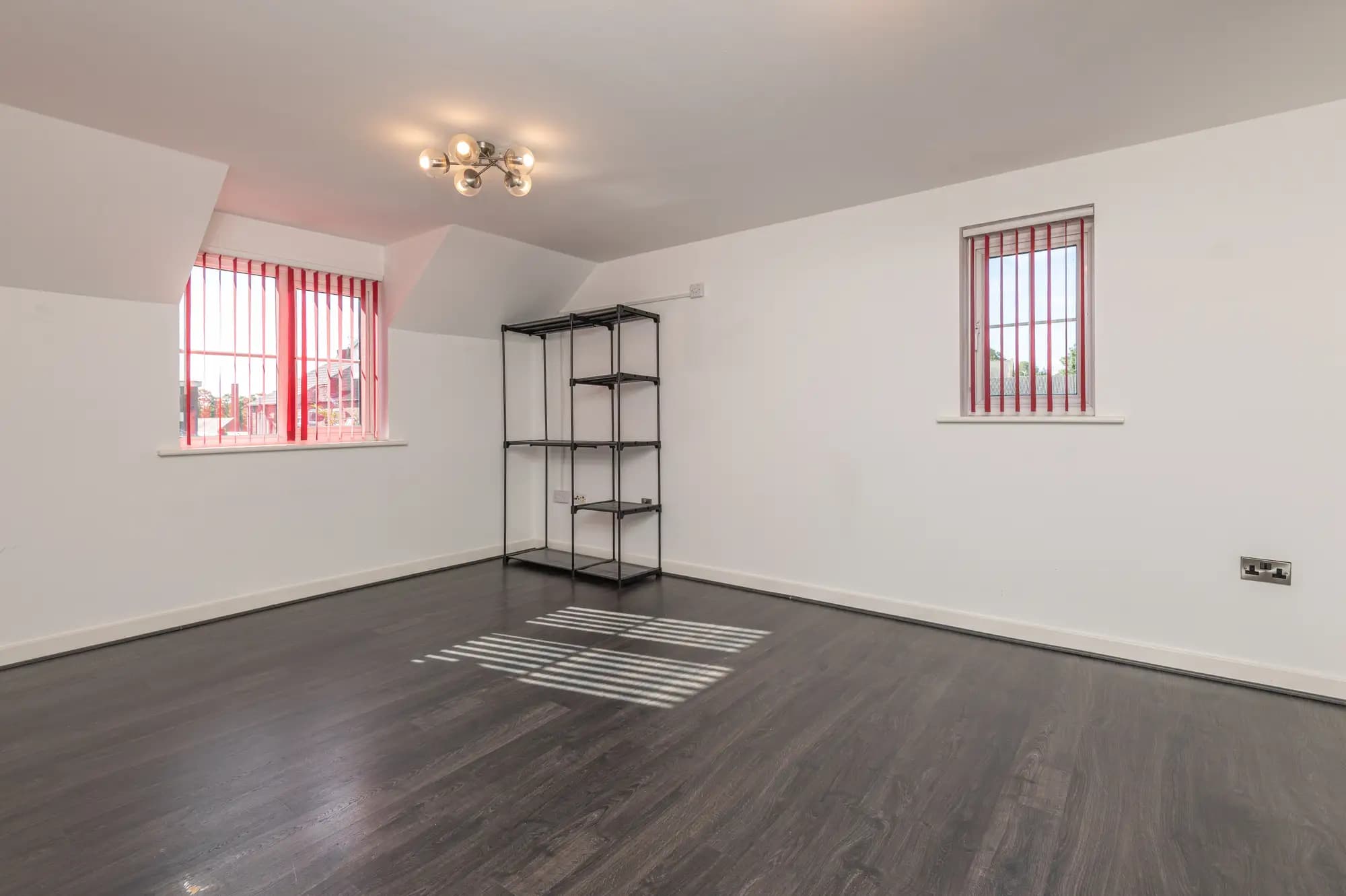 property photo 4 of 20