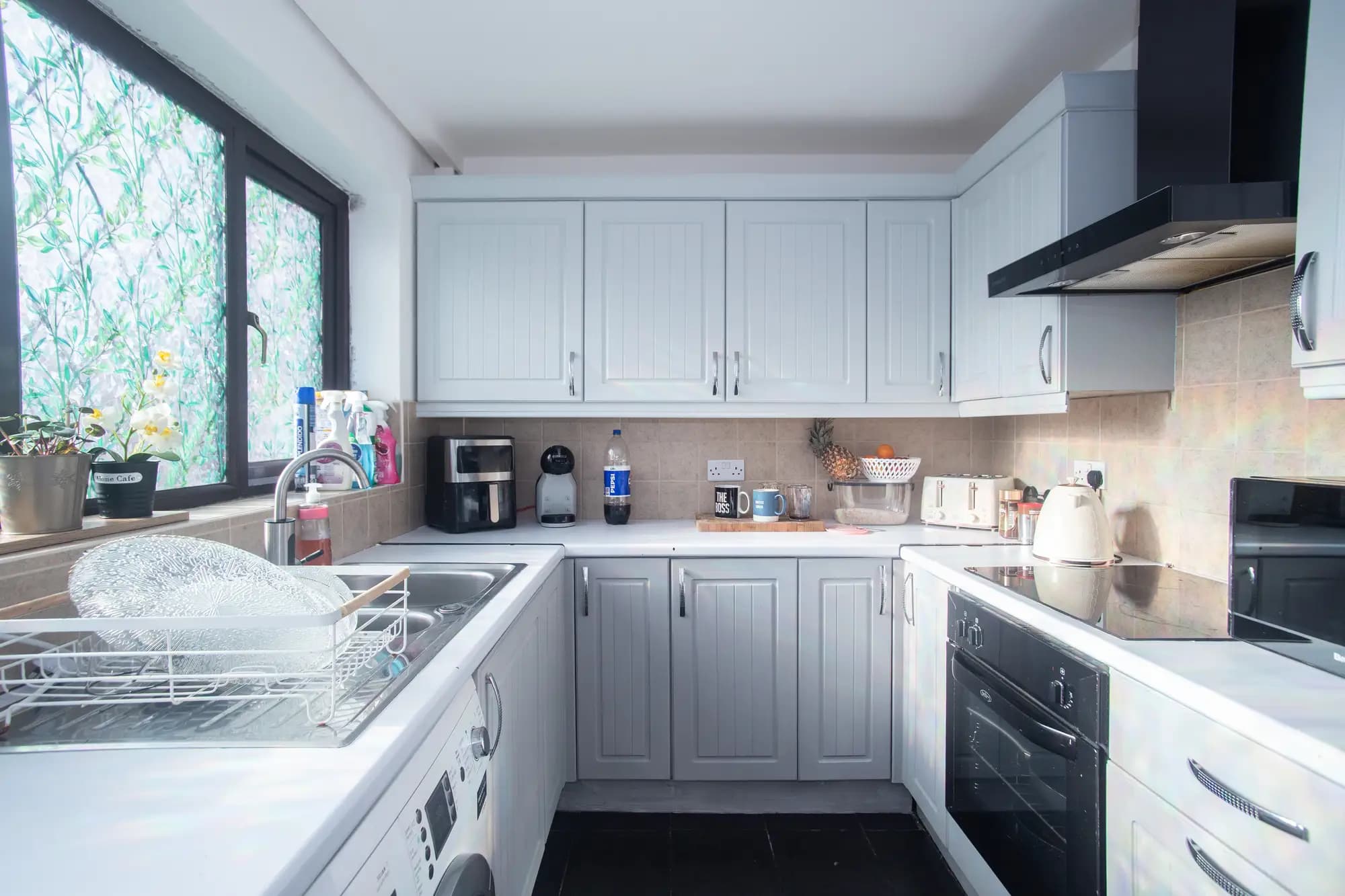 property photo 6 of 15