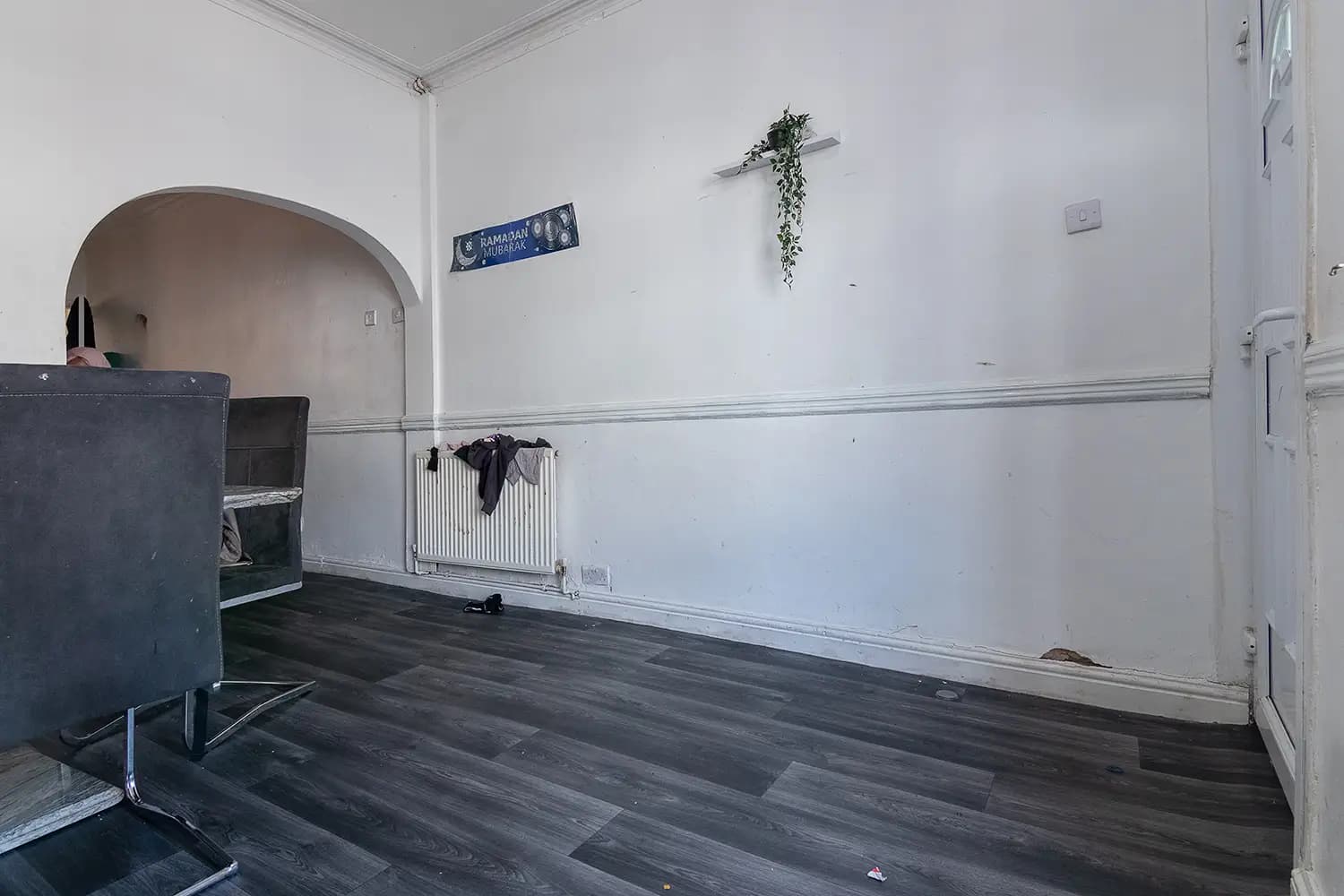property photo 6 of 37