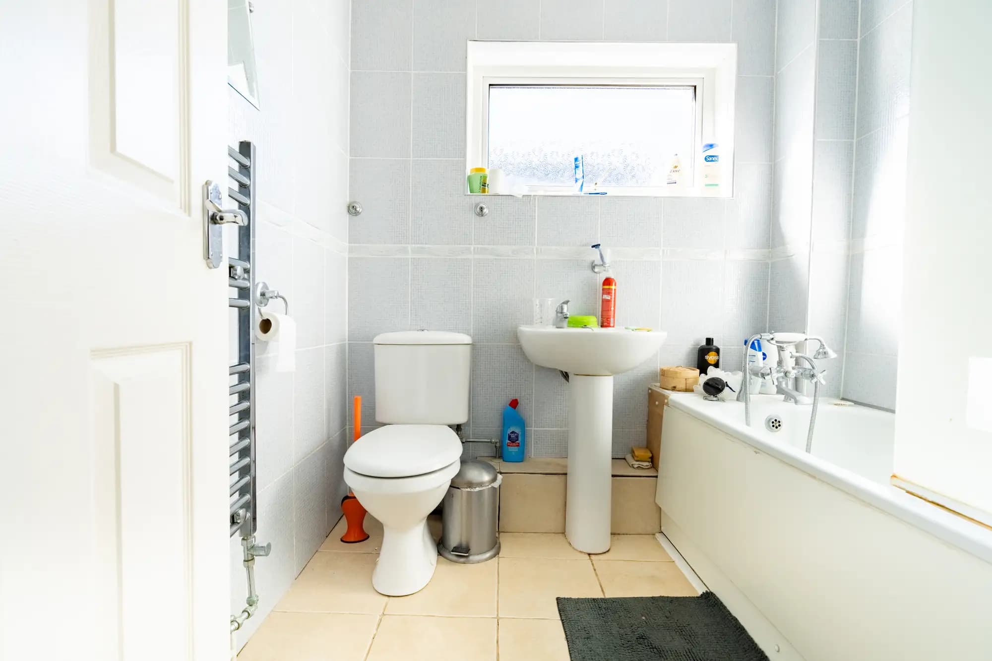 property photo 7 of 15