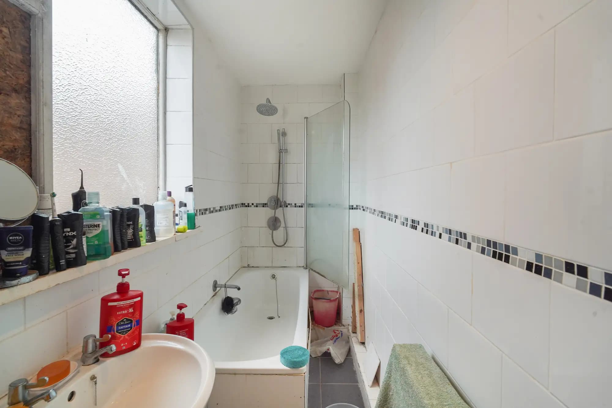 property photo 6 of 15