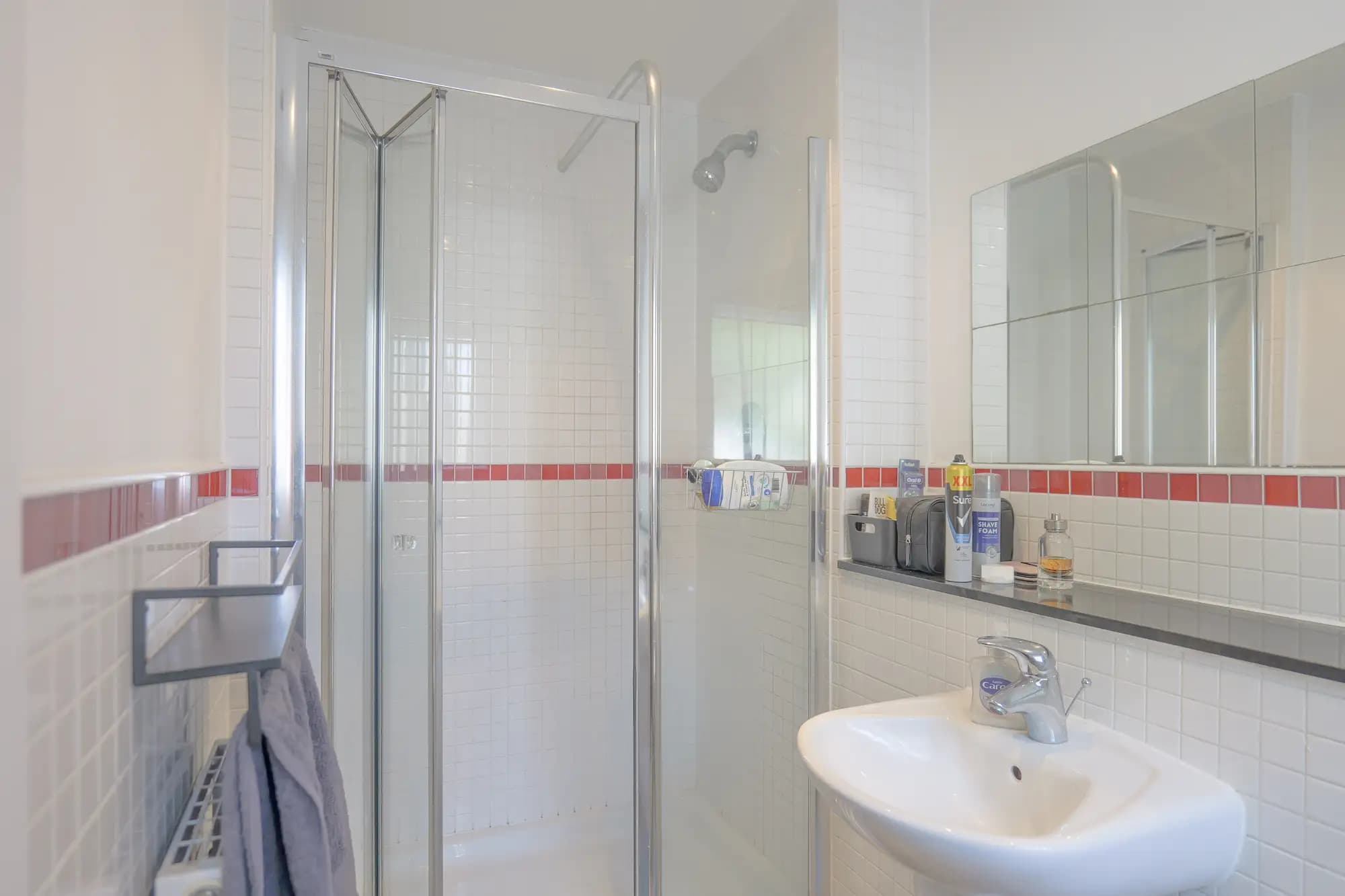 property photo 4 of 17