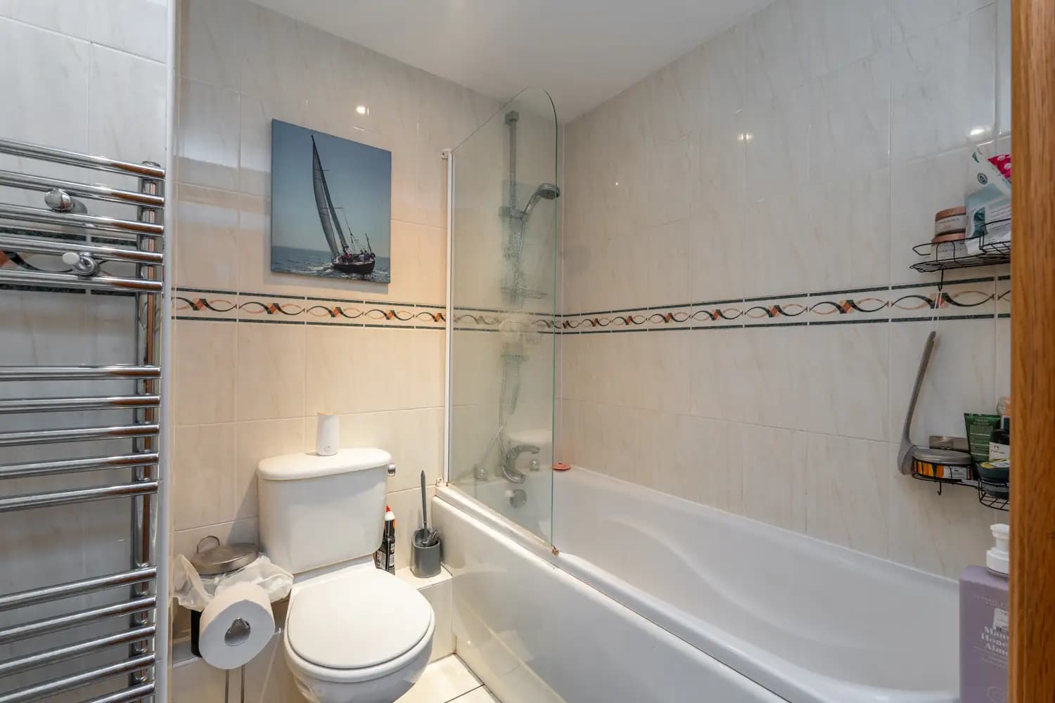 property photo 7 of 19