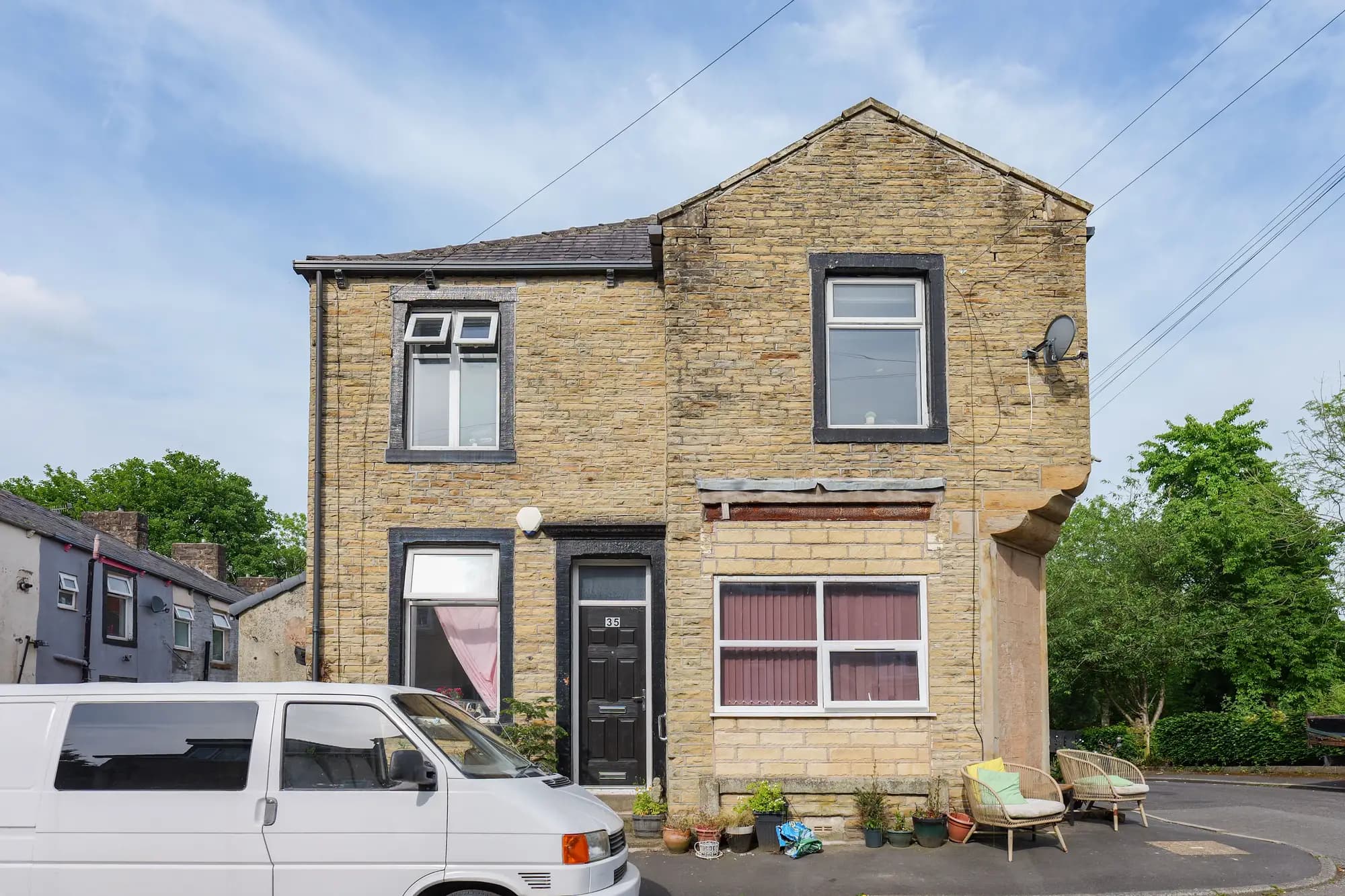 property photo 1 of 43
