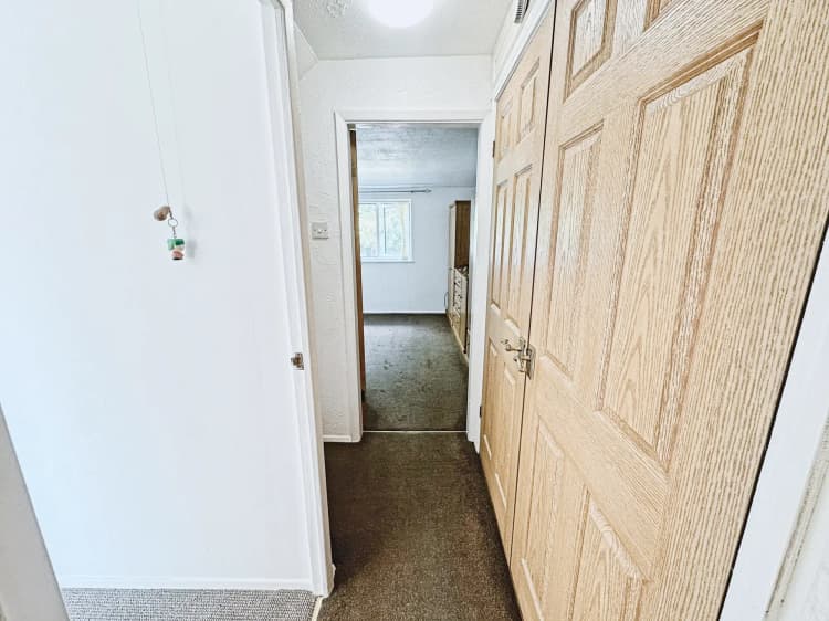 property photo 12 of 20