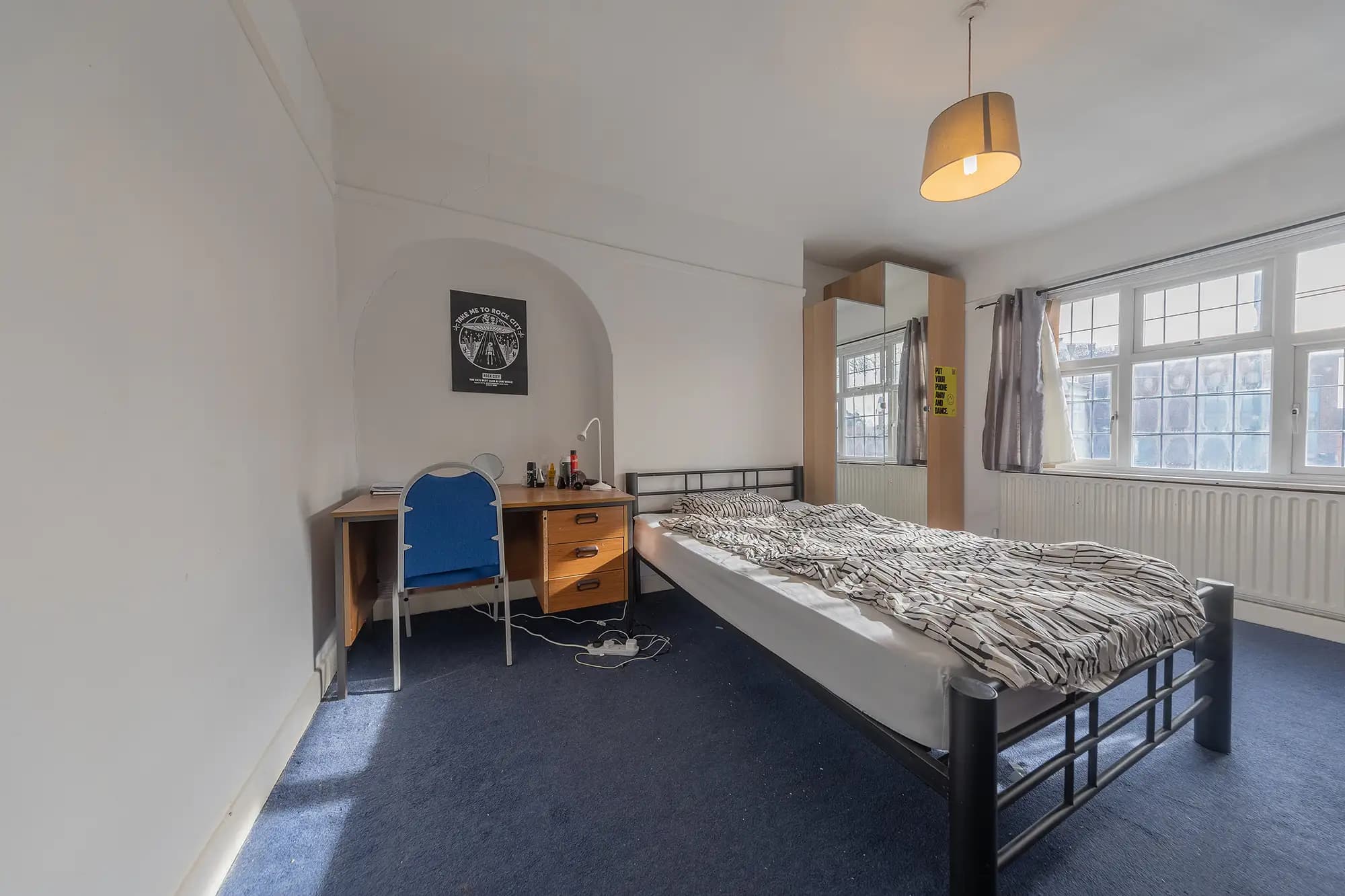 property photo 19 of 30