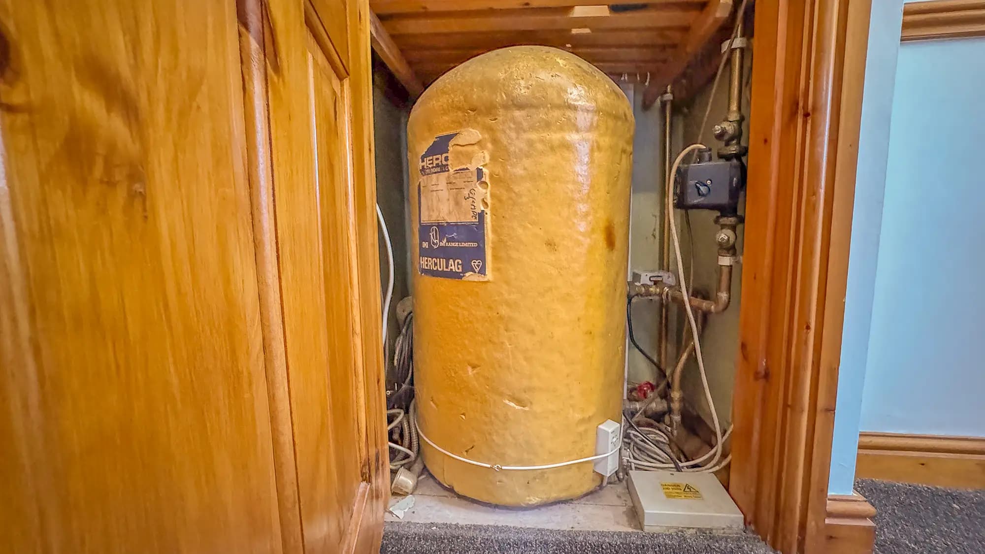 property photo 17 of 27