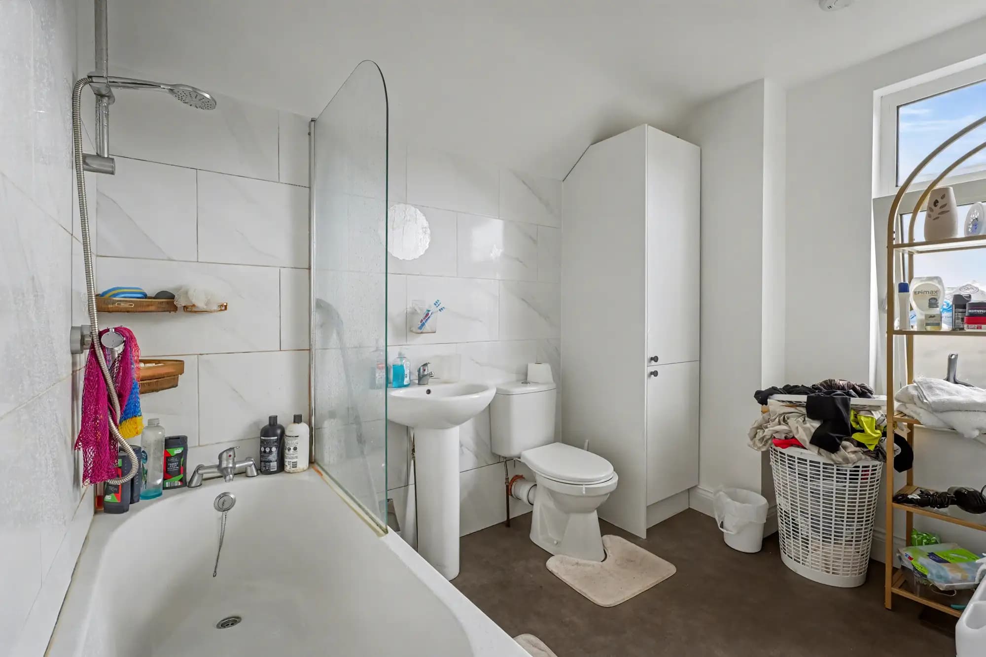 property photo 10 of 25