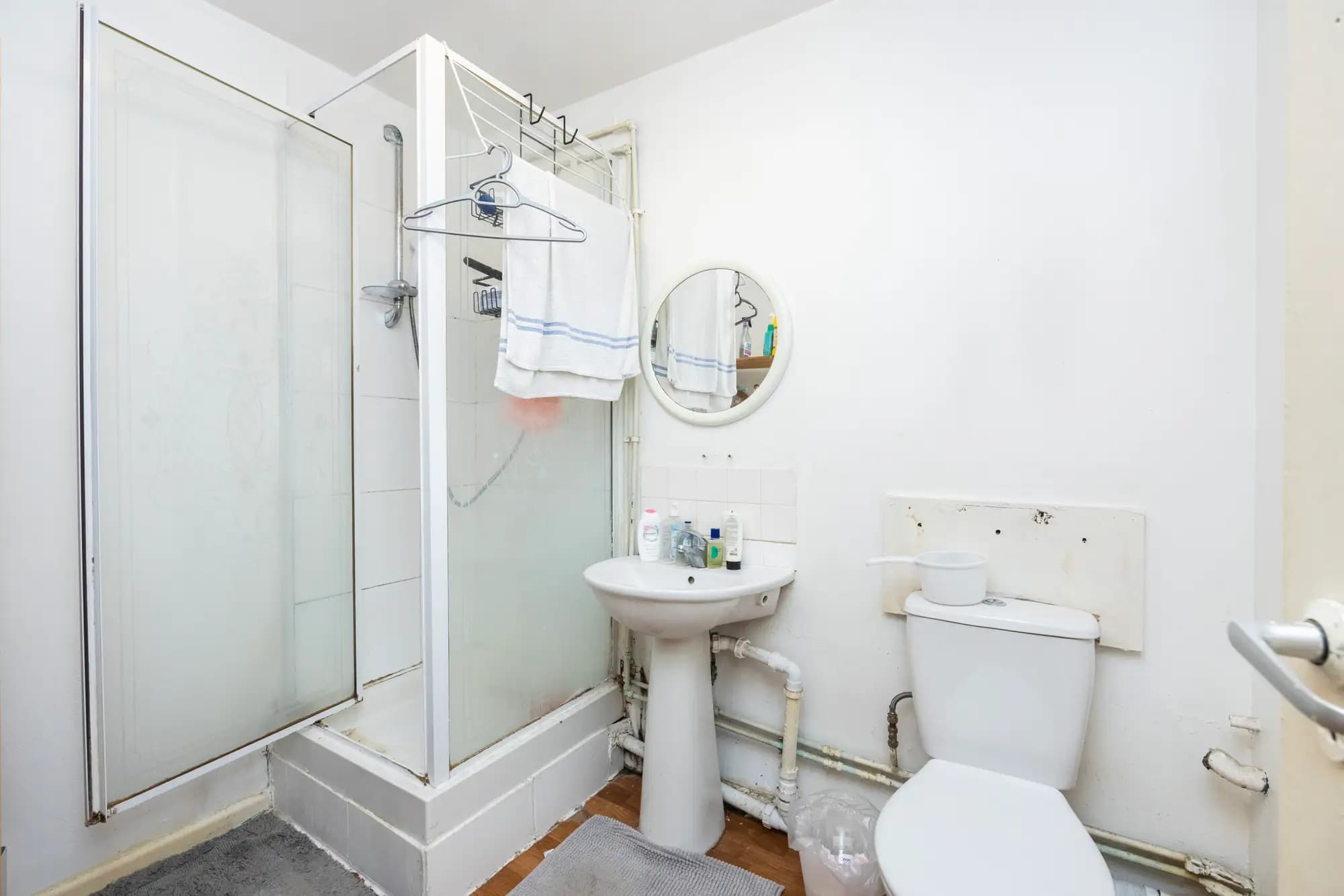 property photo 6 of 17