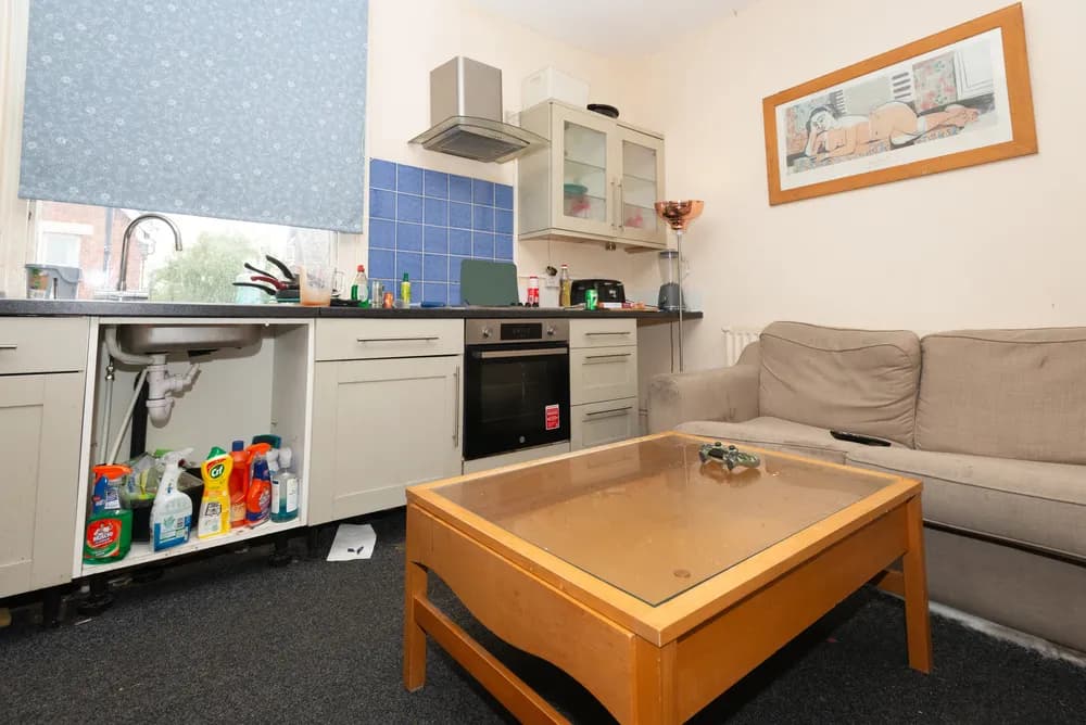 property photo 2 of 25