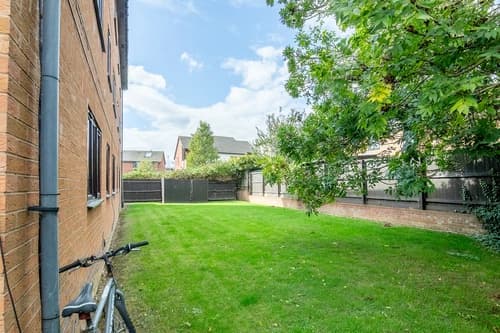 property photo 15 of 17