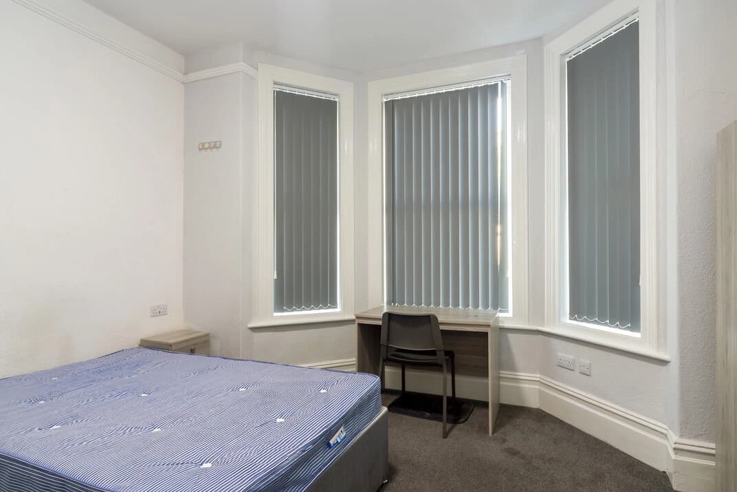 property photo 14 of 22