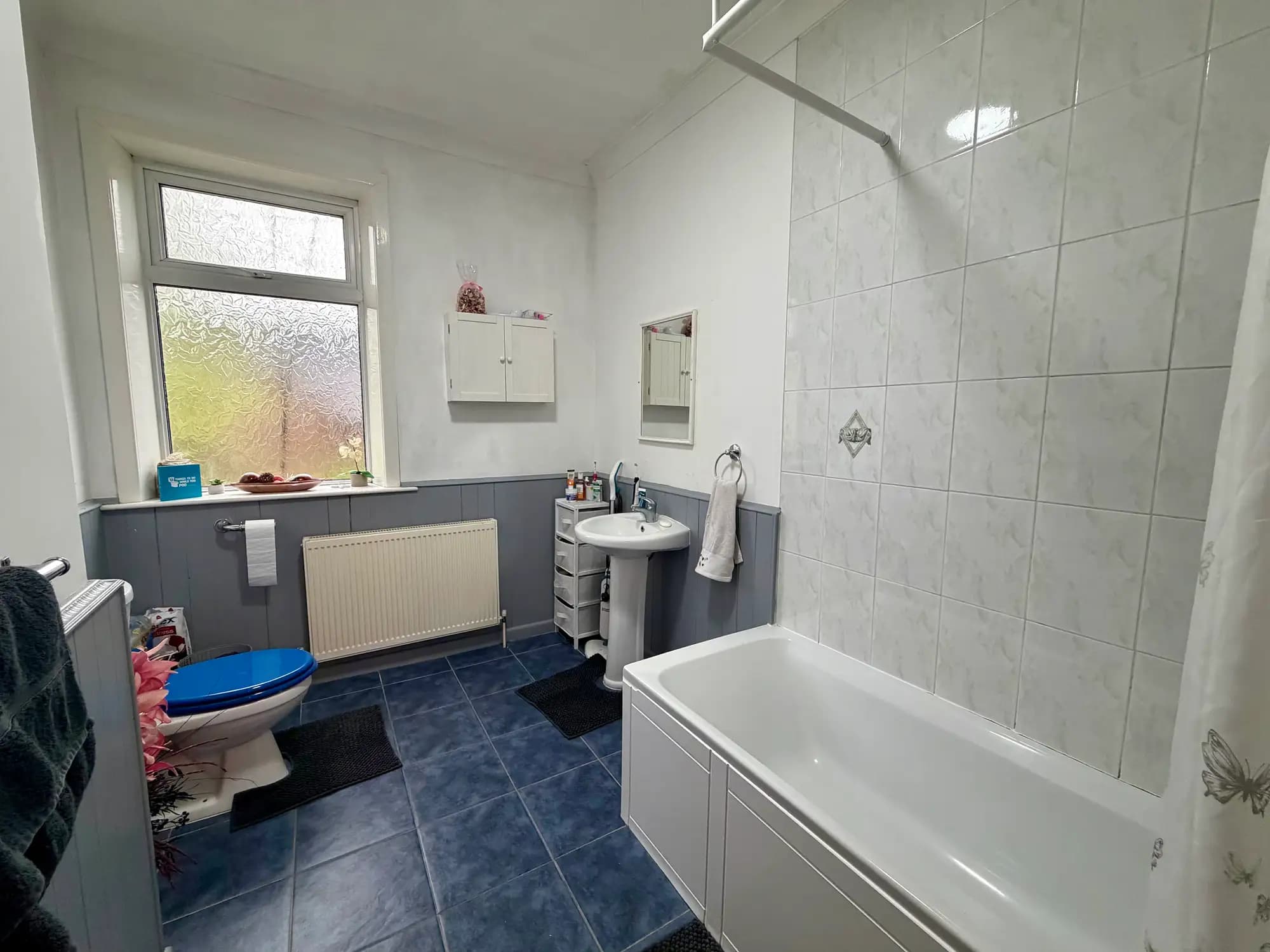 property photo 10 of 17