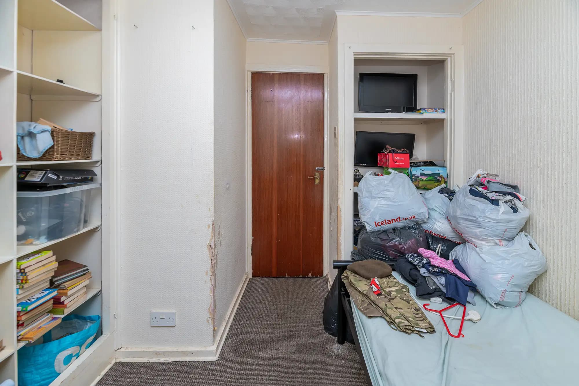 property photo 15 of 22