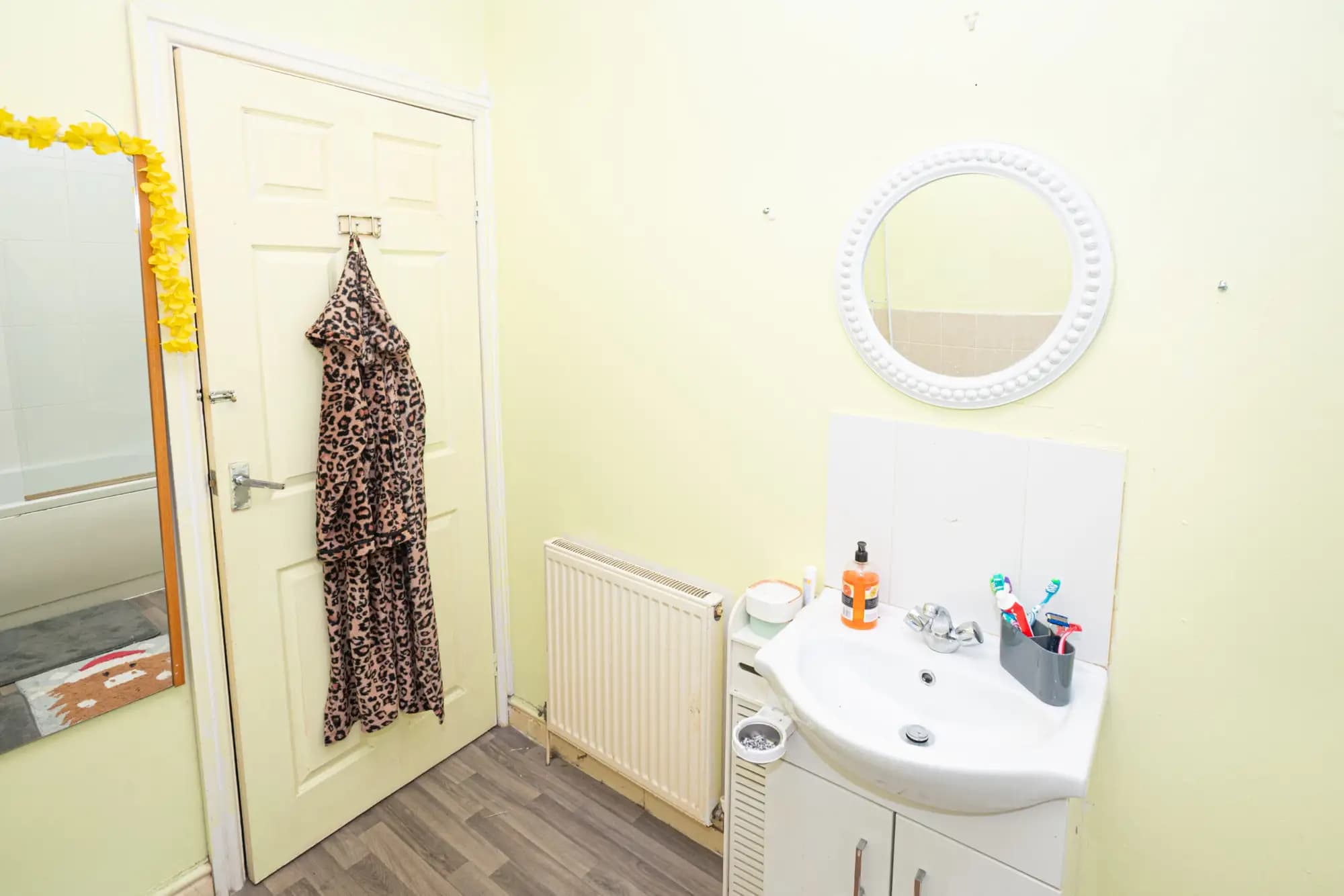 property photo 9 of 20