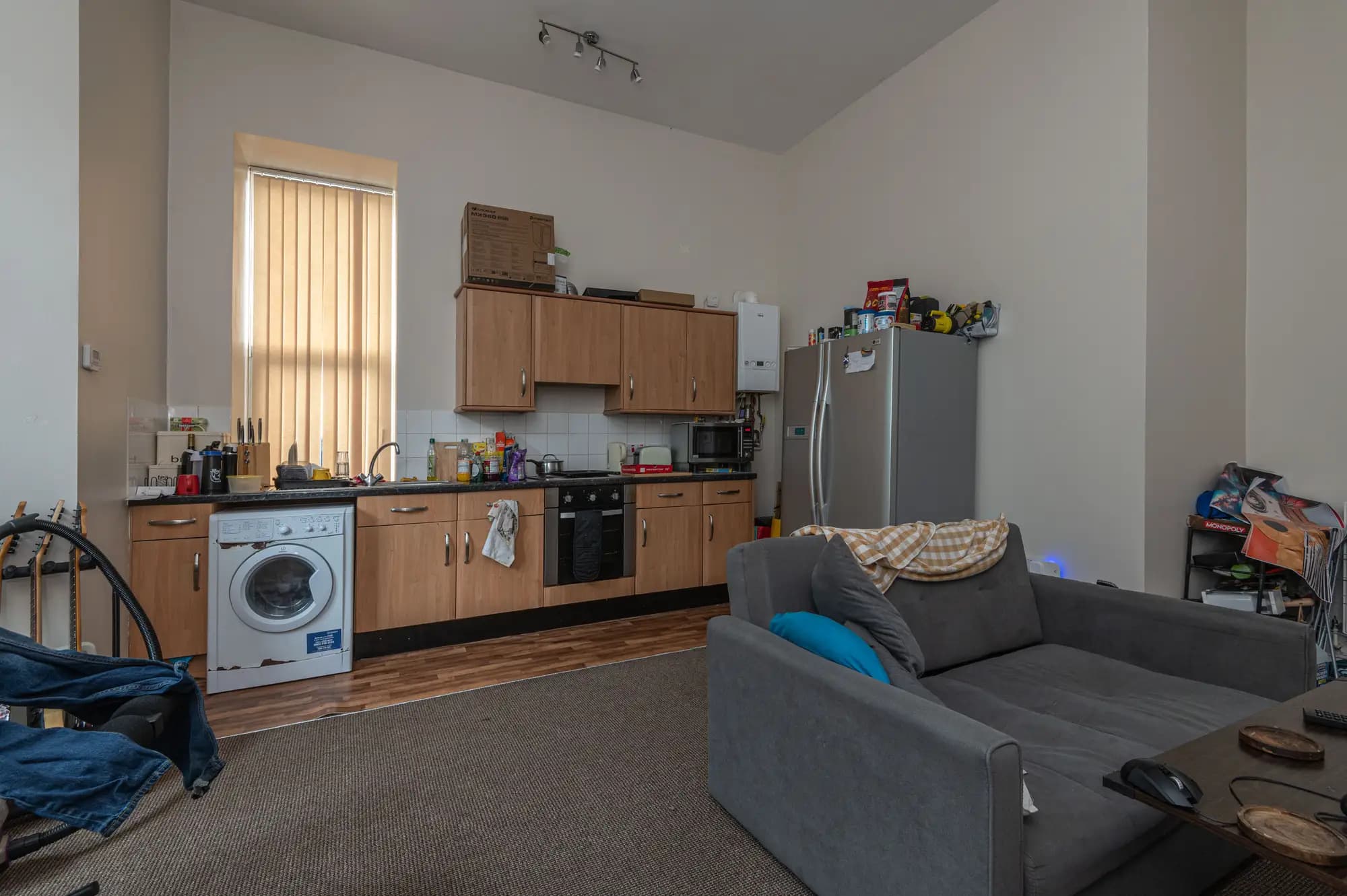 property photo 4 of 10