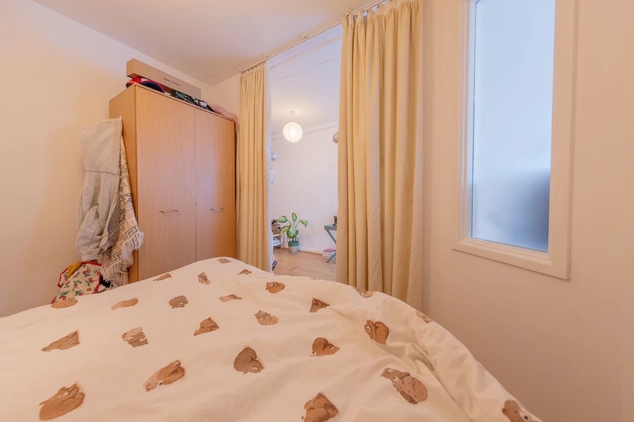property photo 10 of 14