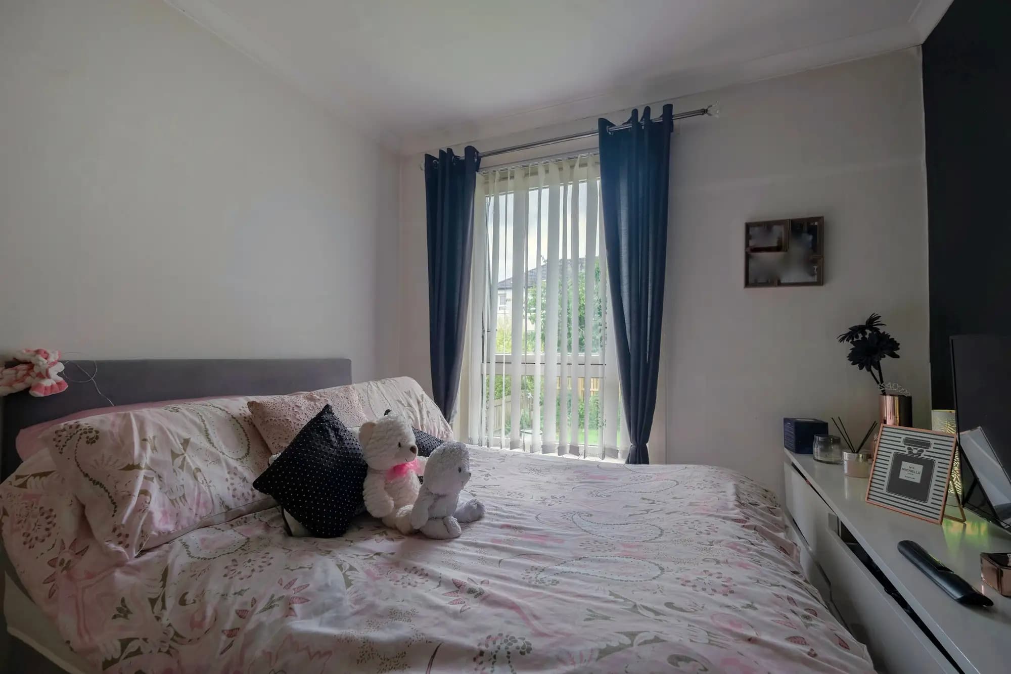 property photo 17 of 25