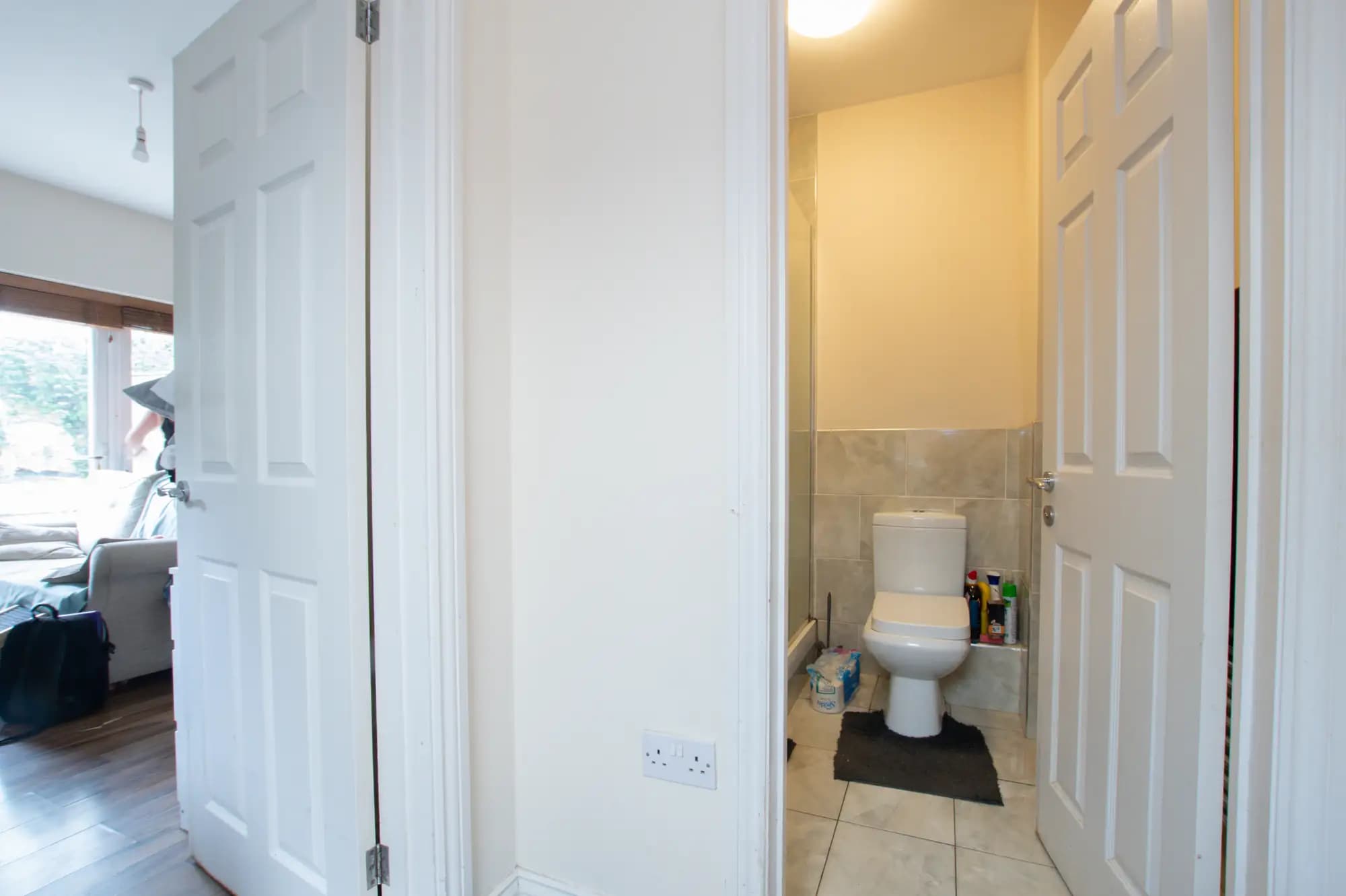 property photo 11 of 18