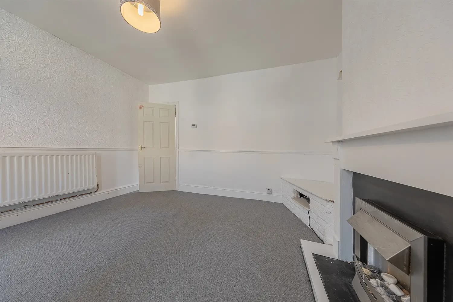property photo 4 of 26