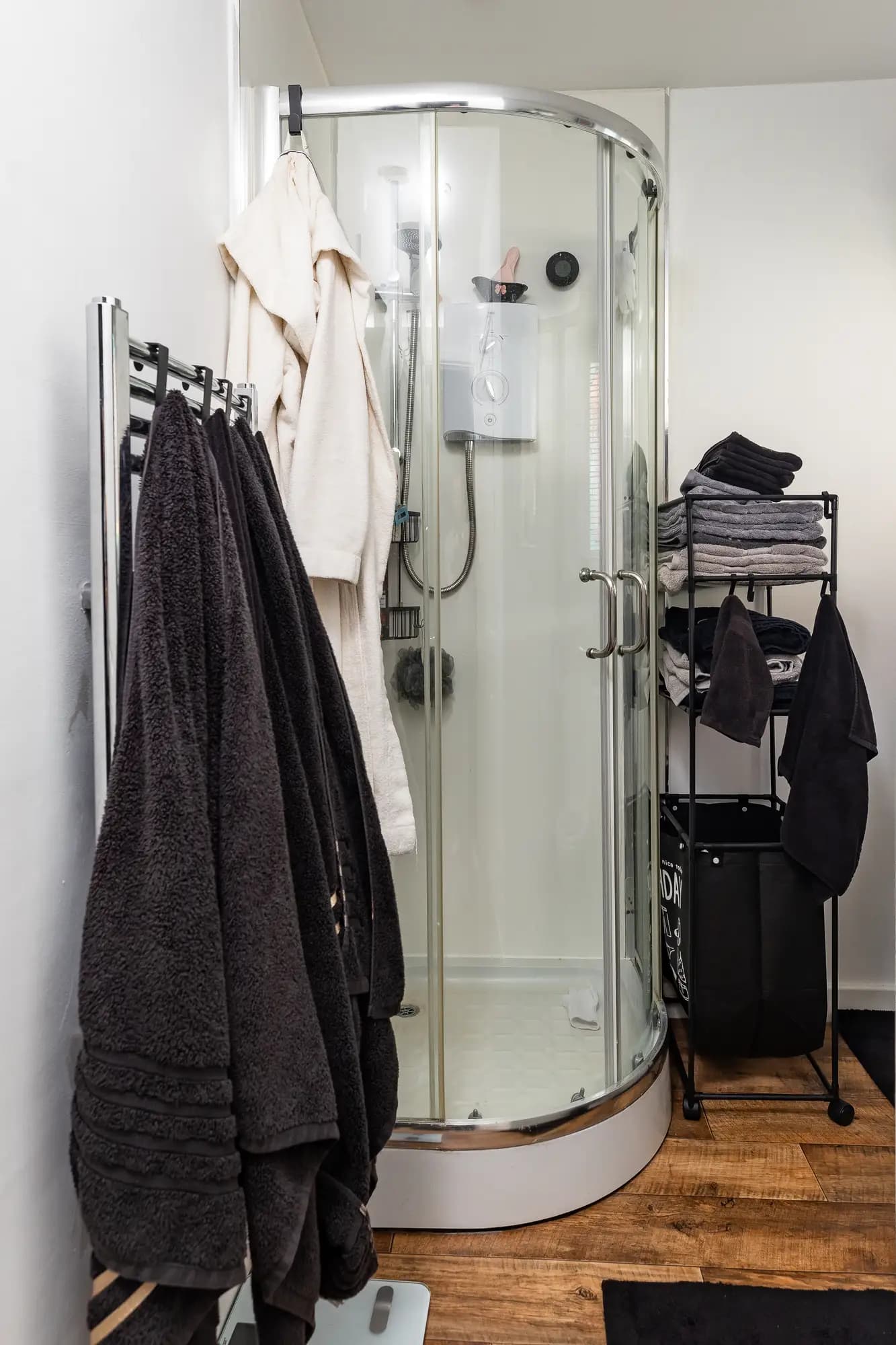 property photo 9 of 16