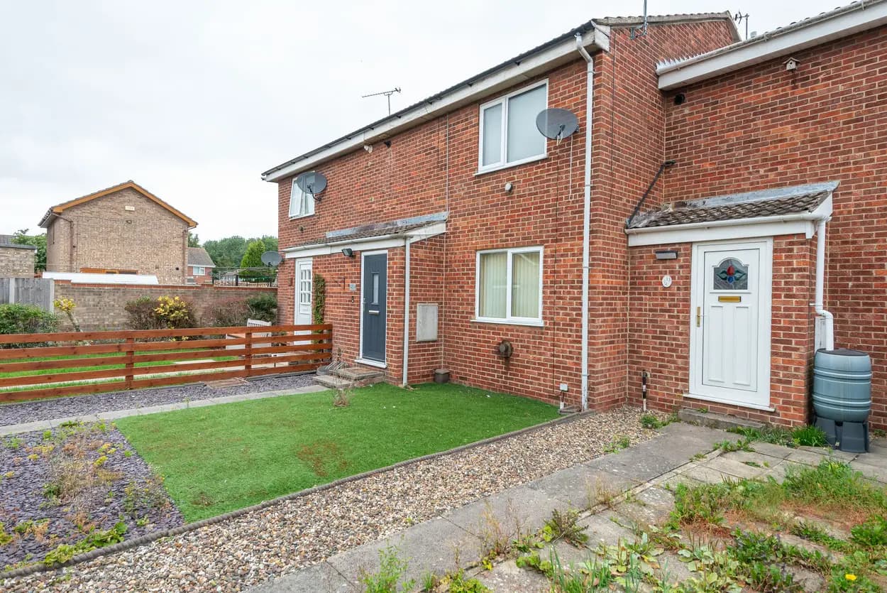 property photo 17 of 18