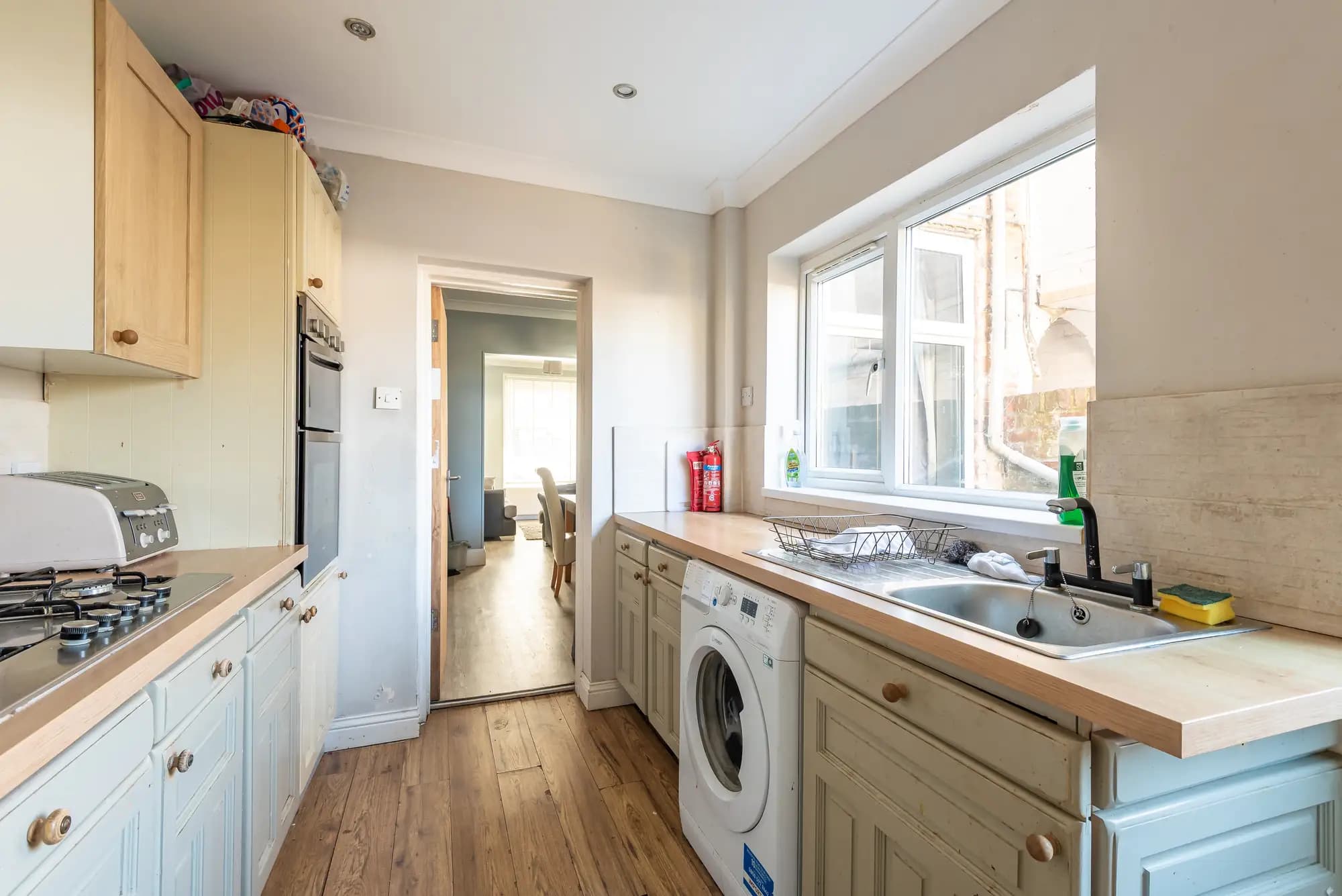 property photo 9 of 42