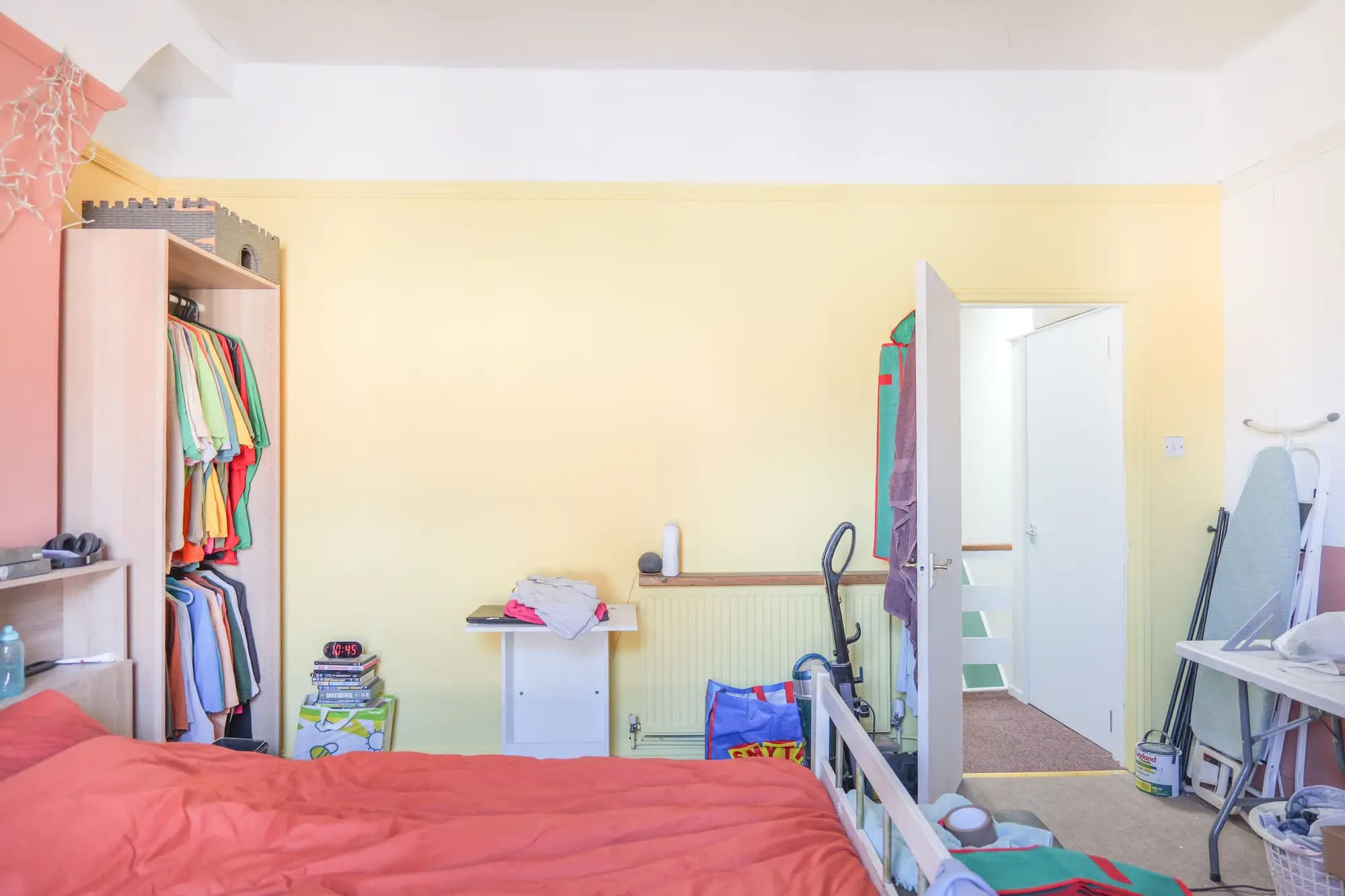 property photo 11 of 19