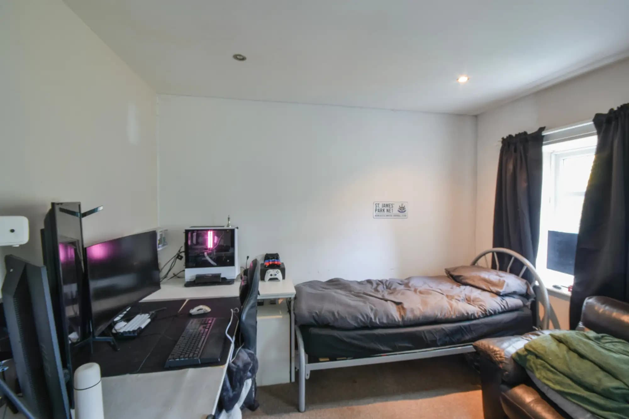 property photo 10 of 15