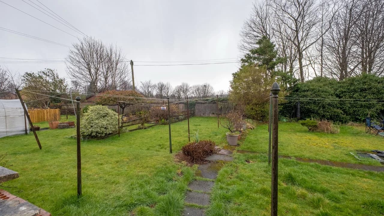 property photo 19 of 22