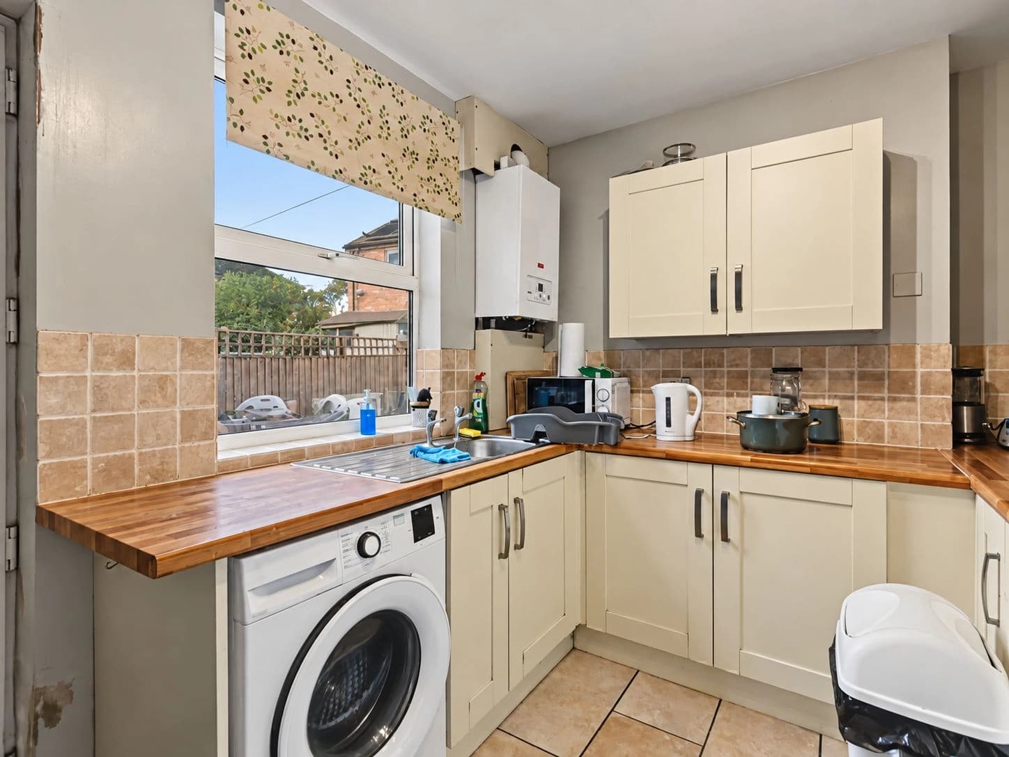 property photo 5 of 22