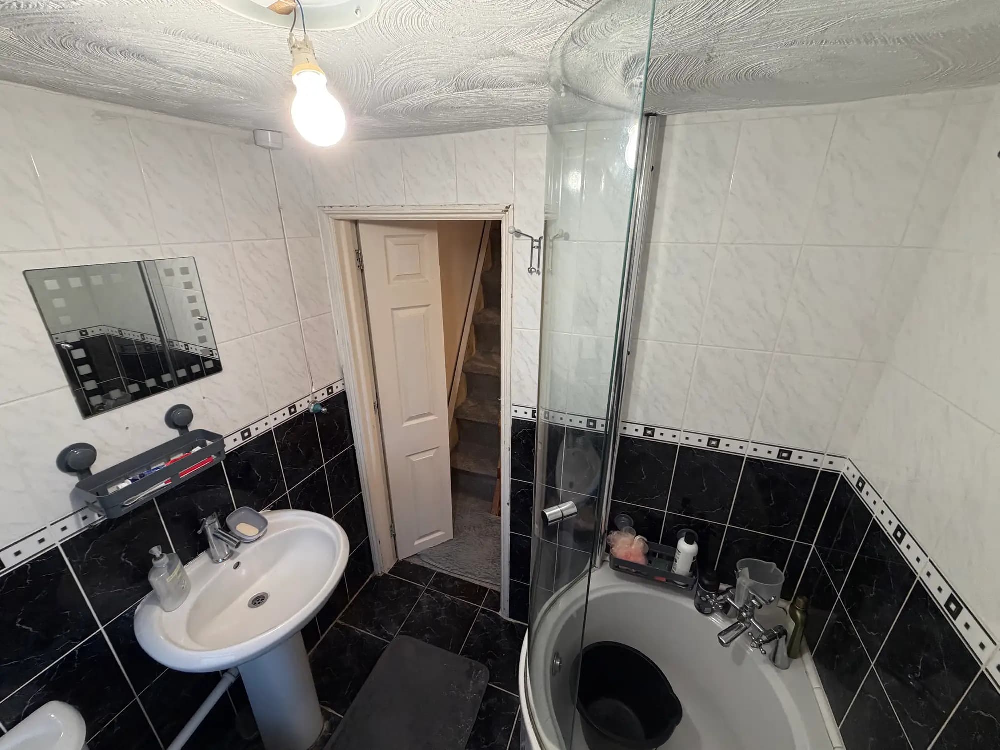 property photo 12 of 27