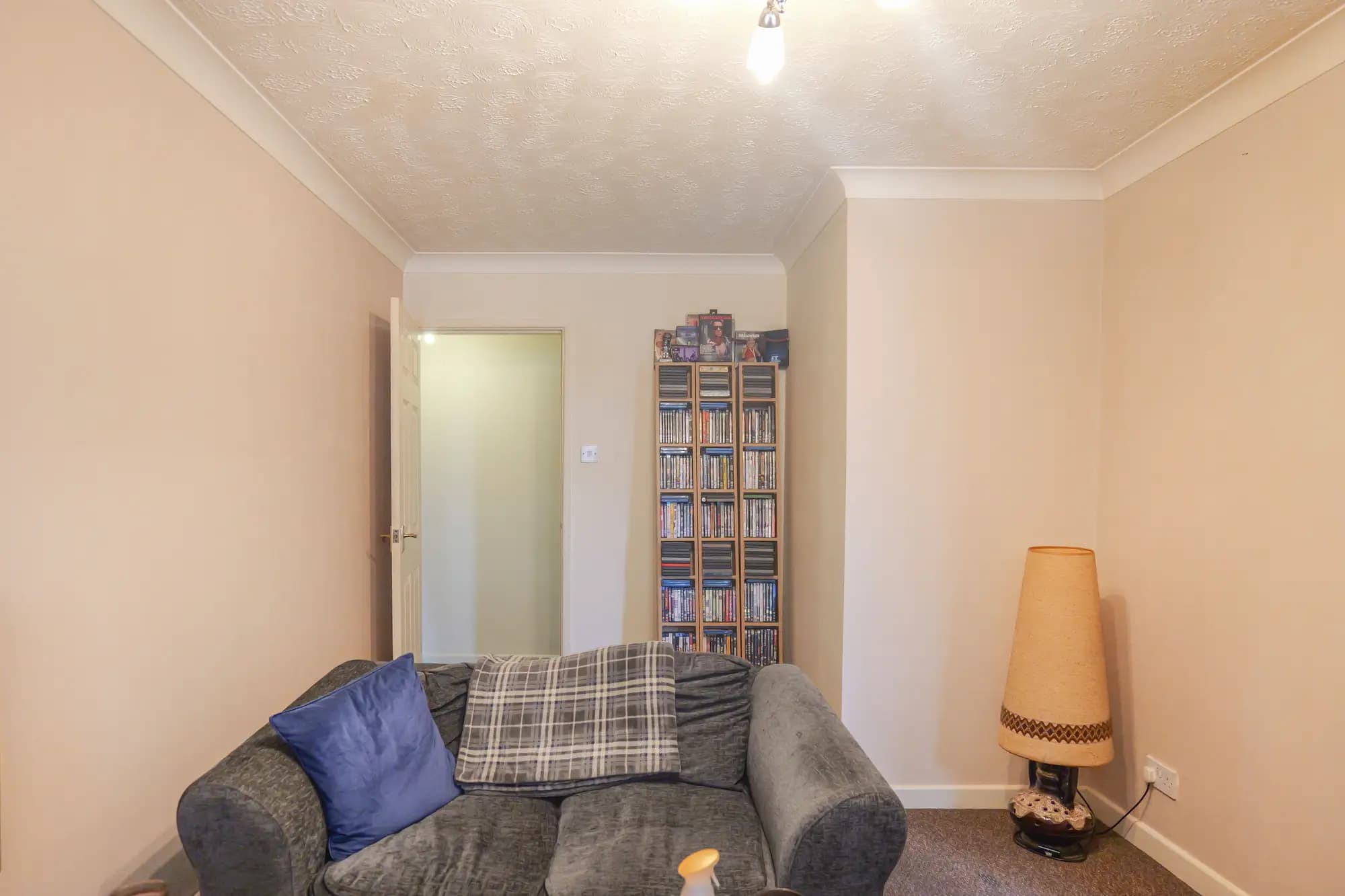 property photo 4 of 17