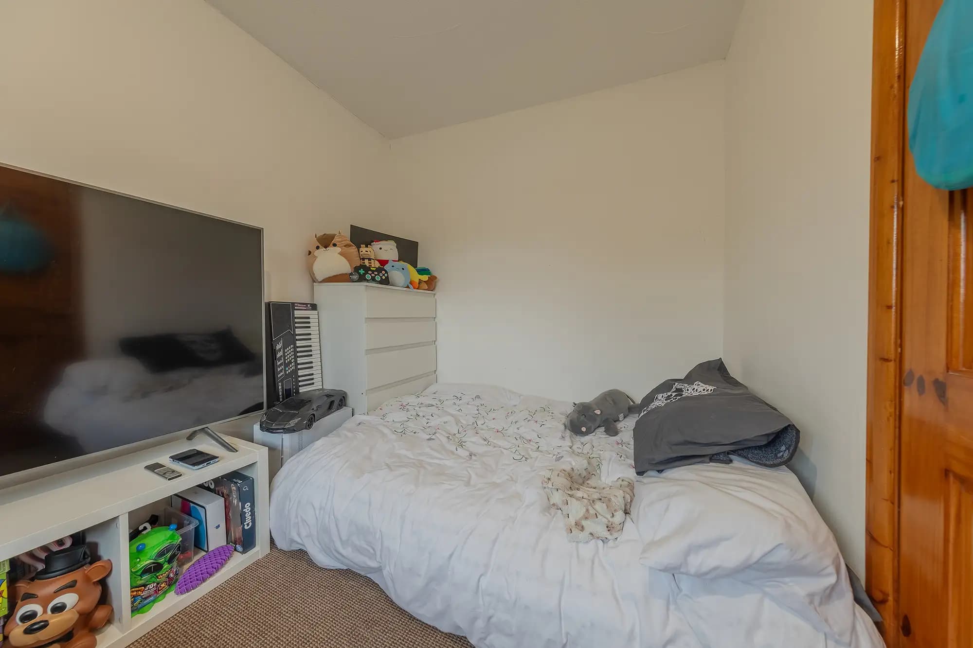 property photo 14 of 27