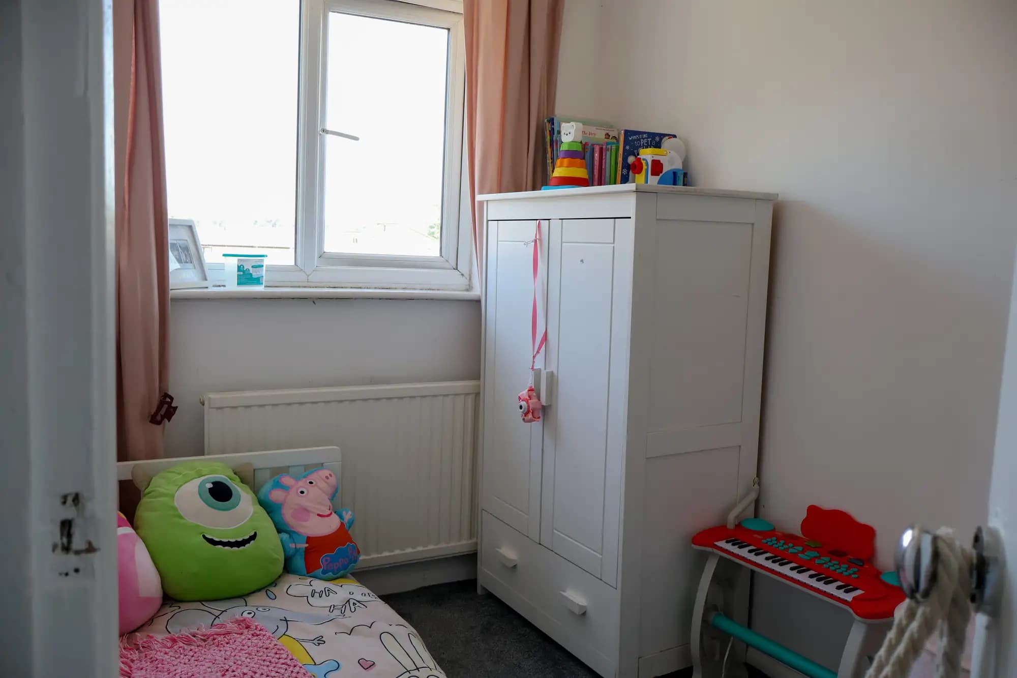 property photo 10 of 14