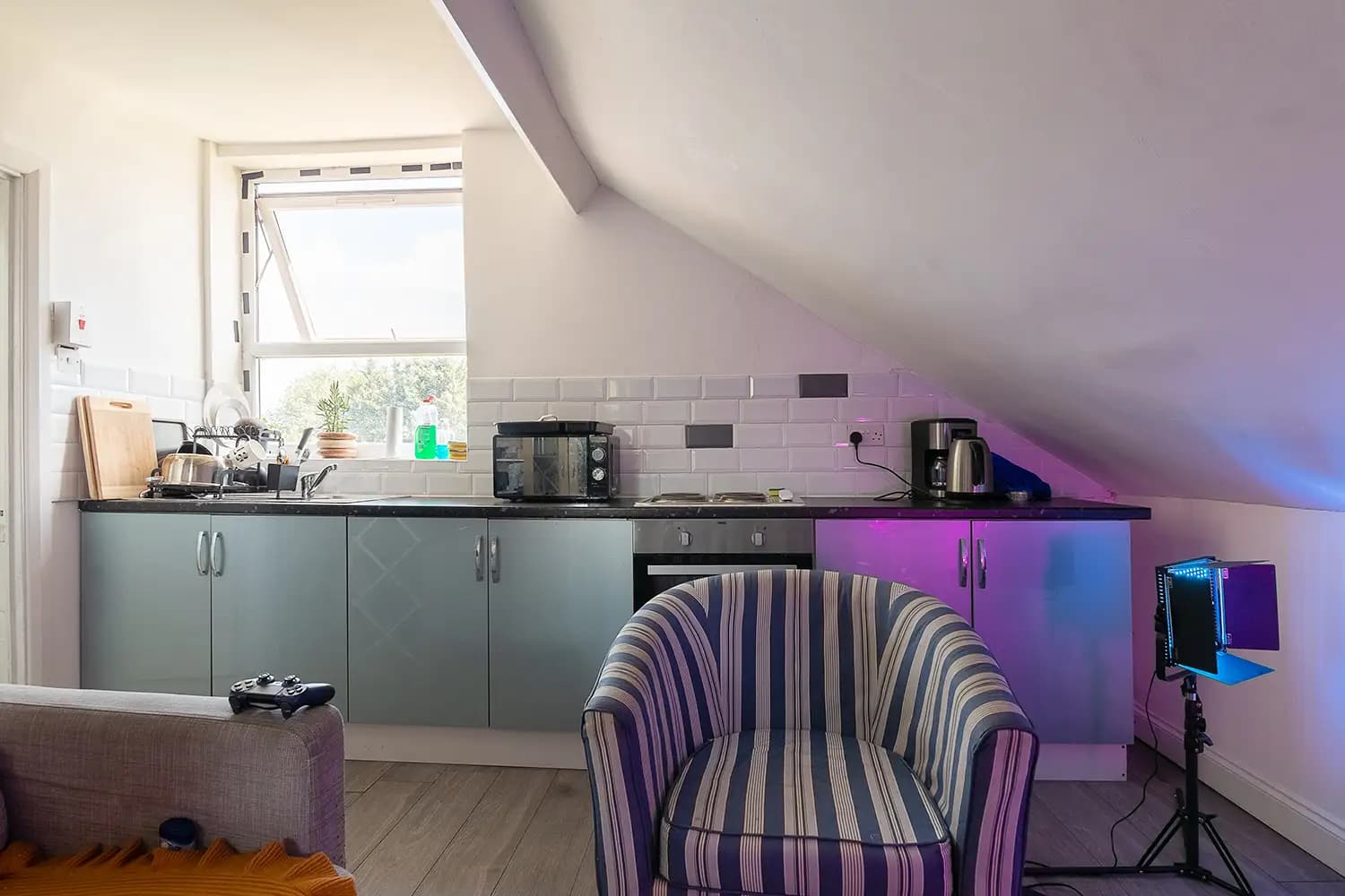 property photo 21 of 118