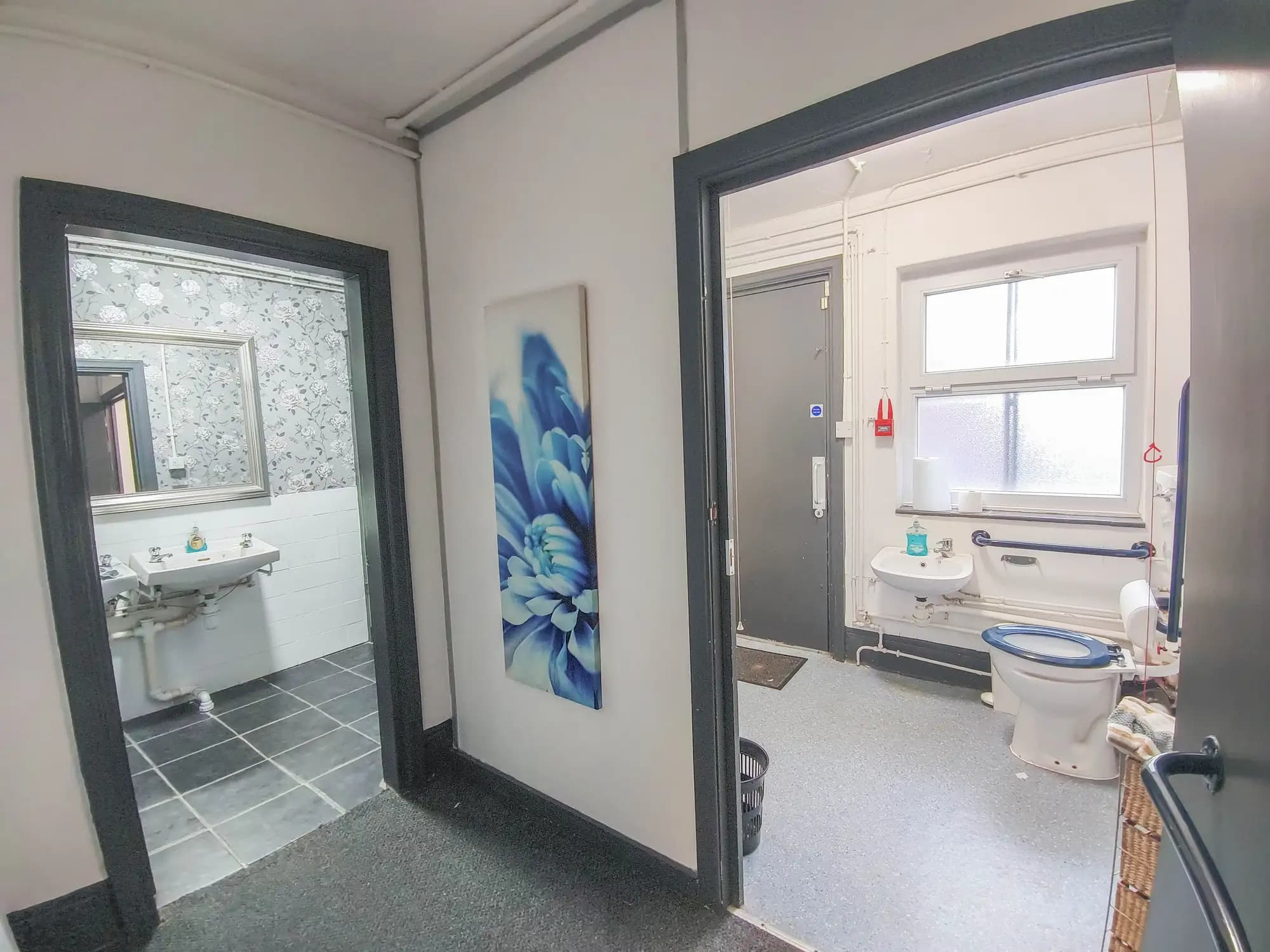 property photo 9 of 21